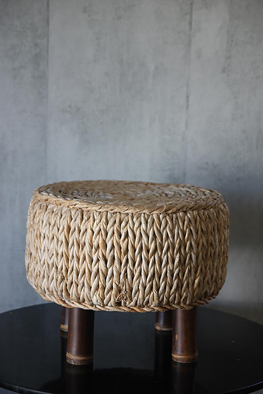 Français Pouf tressé à la manière d'Adrien Audoux et Frida Minet en vente