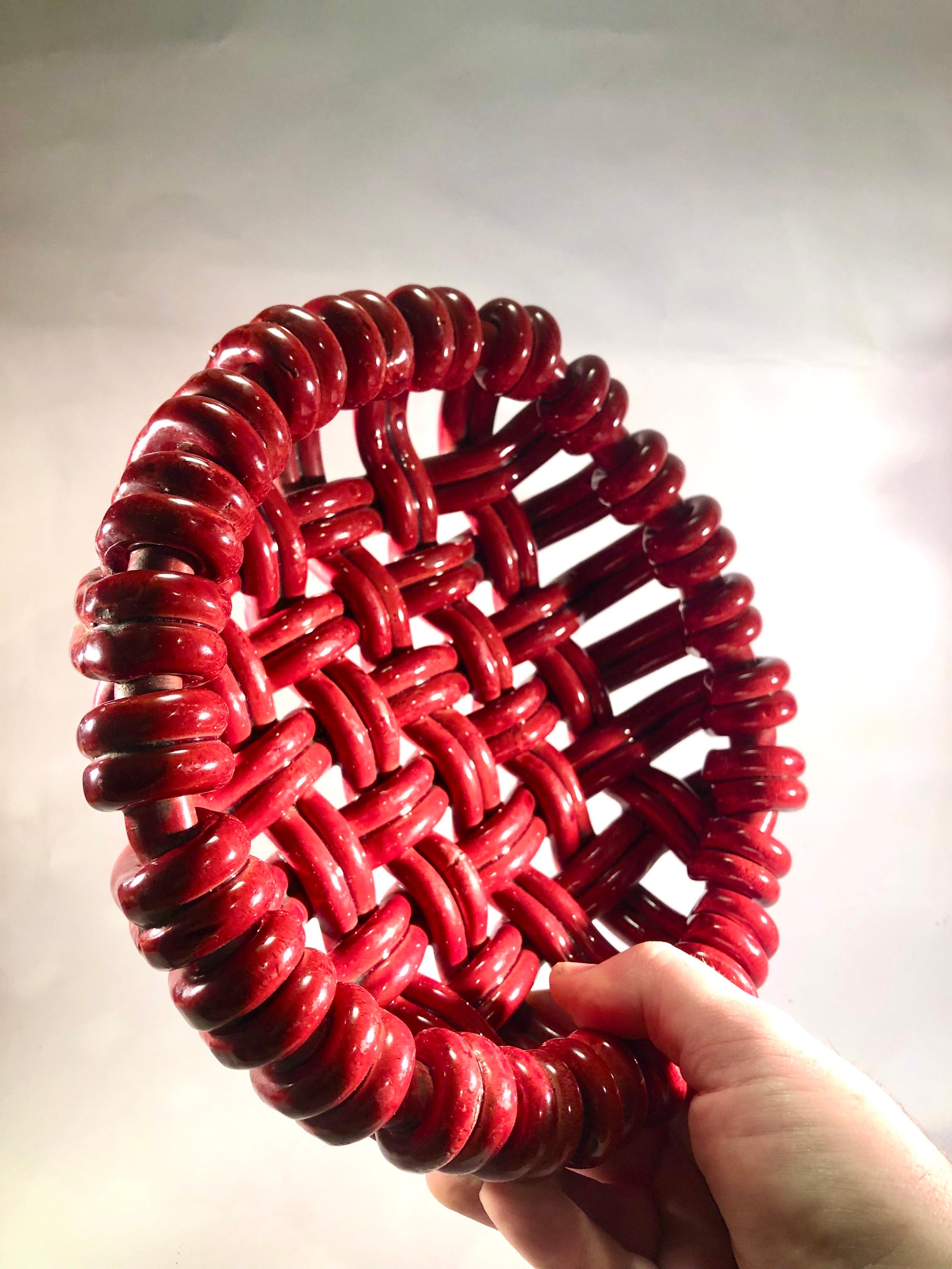 Braided red ceramic bowl from Vallauris, France 1950s In Excellent Condition For Sale In SOTTEVILLE-LÈS-ROUEN, FR