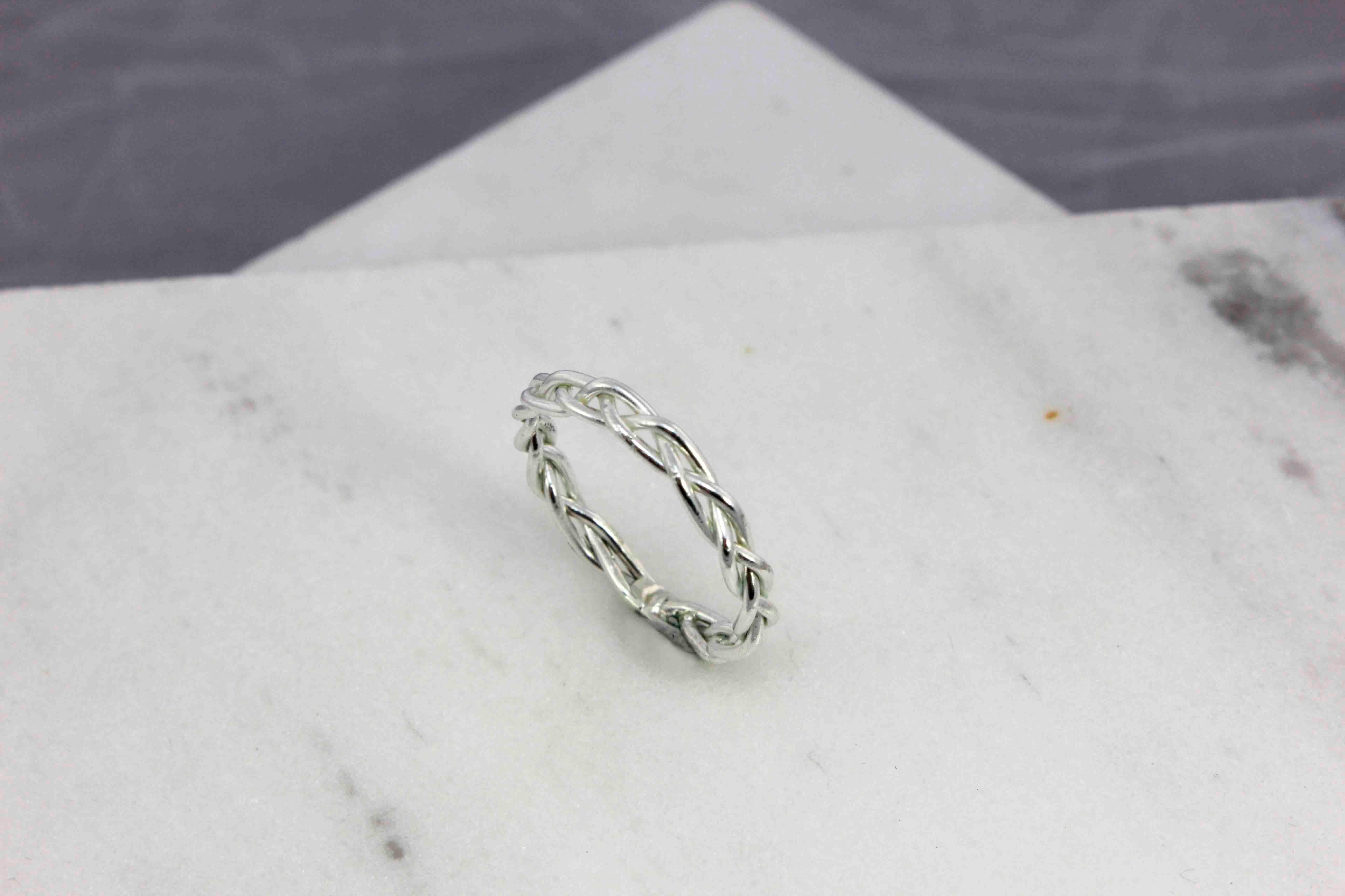 Braided Ring In New Condition For Sale In London, GB