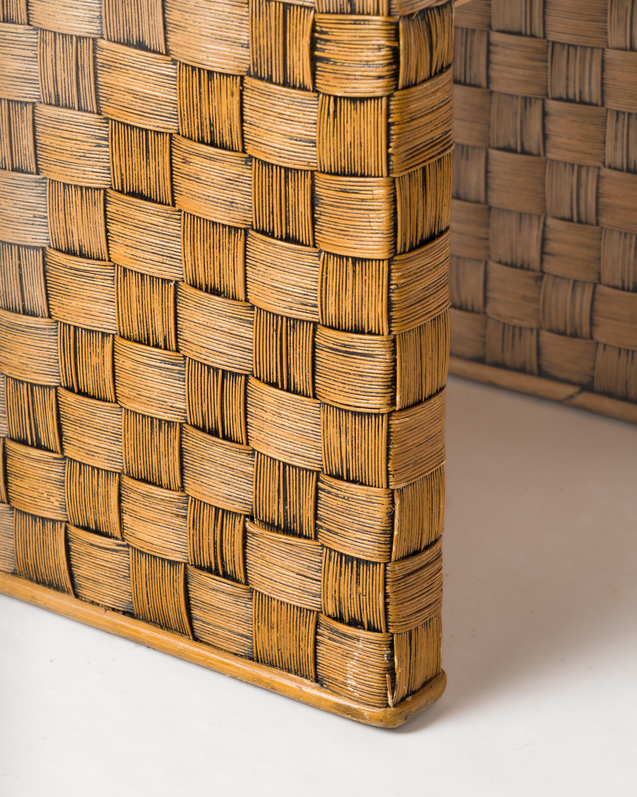 Braided Wicker Square Side Table in the Style of Audoux Minnet - France 1960s For Sale 3