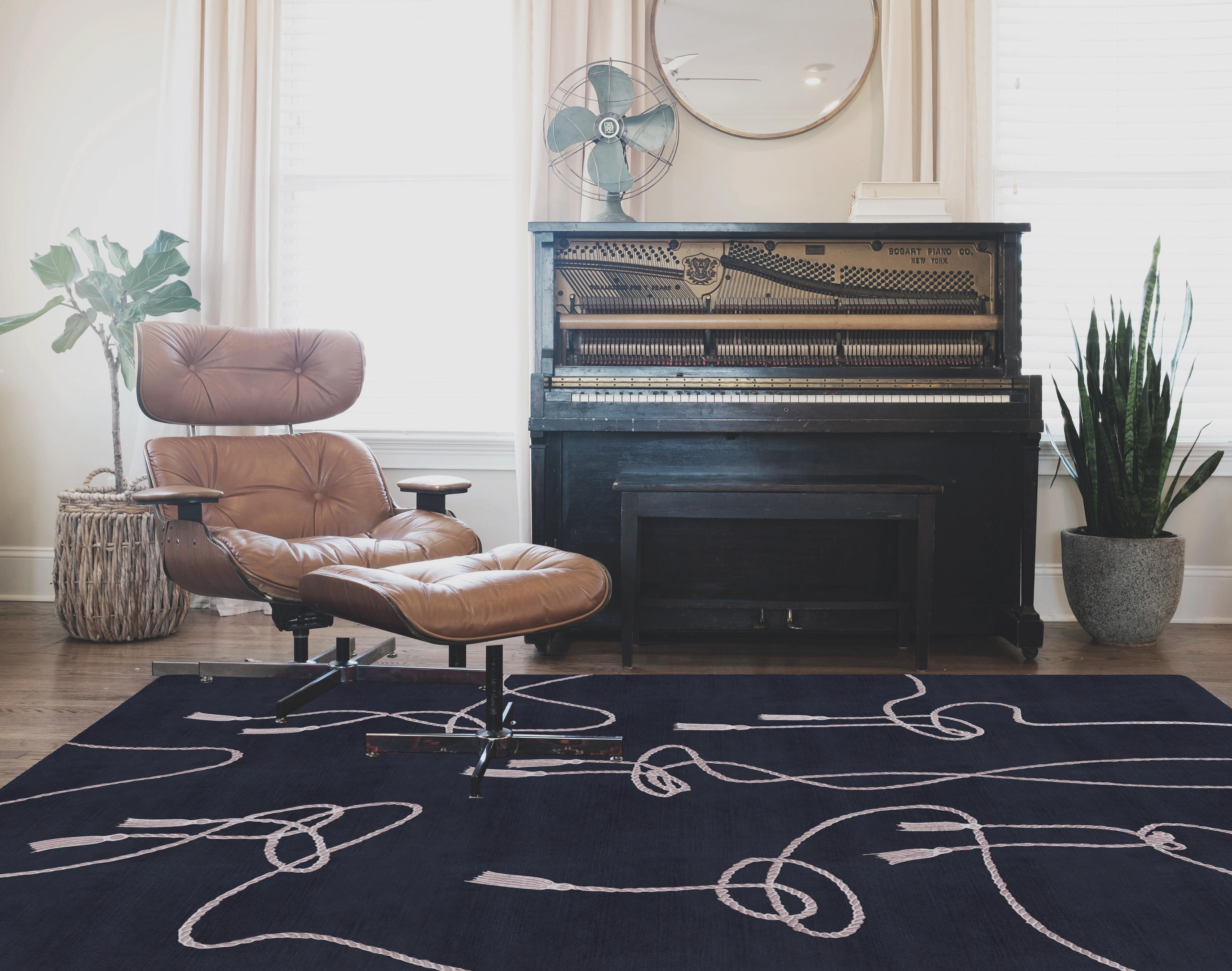Teppich mit Bändern von Ekaterina Elizarova, handgeknüpft, 100x125 cm, 100 % neuseeländische Wolle (Indisch) im Angebot