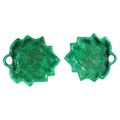 Brameld-Schalen mit grünem Glasurüberzug und Blattmotiv, Paar, Yorkshire, um 1820–1835