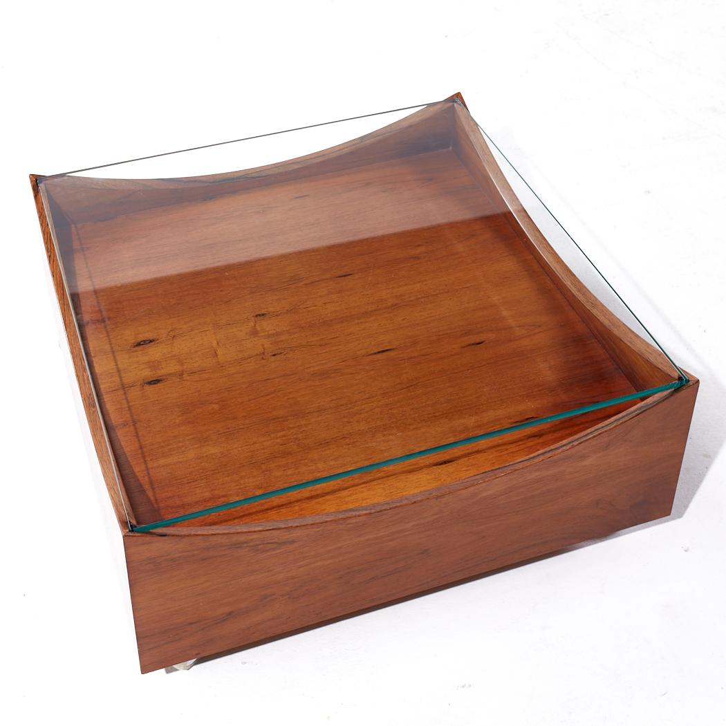 Mesa de centro danesa de mediados de siglo de palisandro y cristal Bramin Mobler en venta 2
