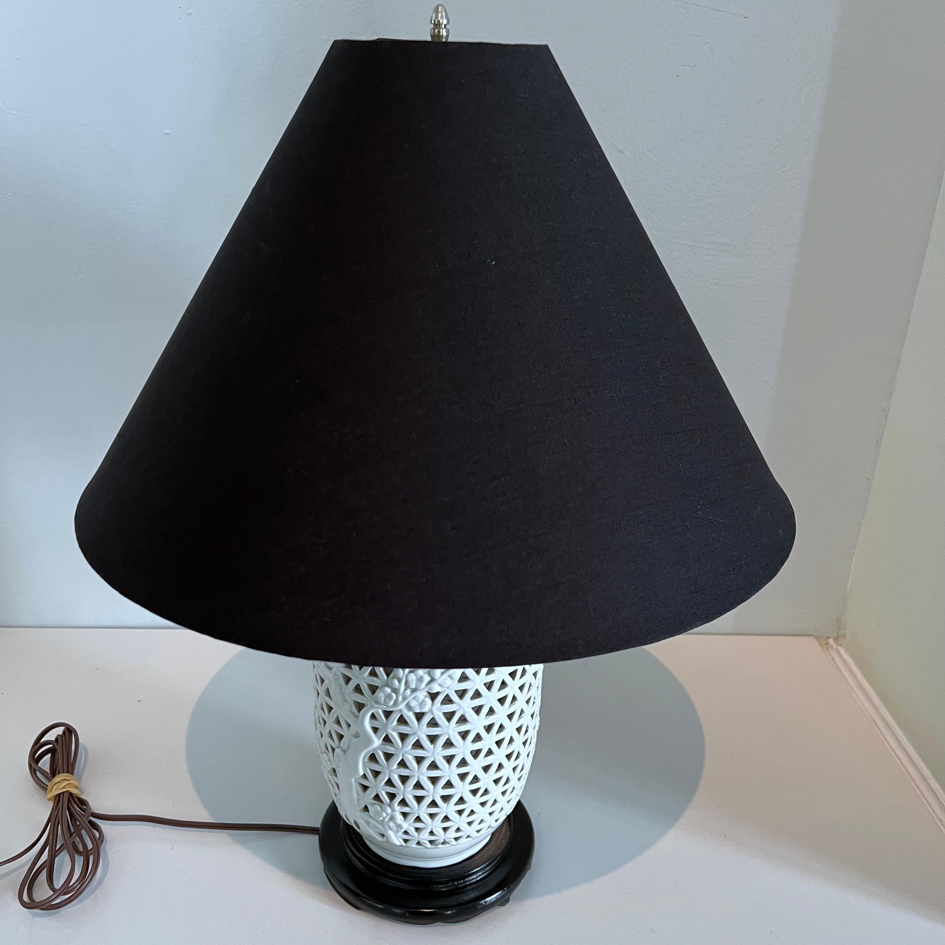 Art Nouveau Branch Detail Blanc de Chine Chinoiserie Lamp with Black Linen Shade For Sale