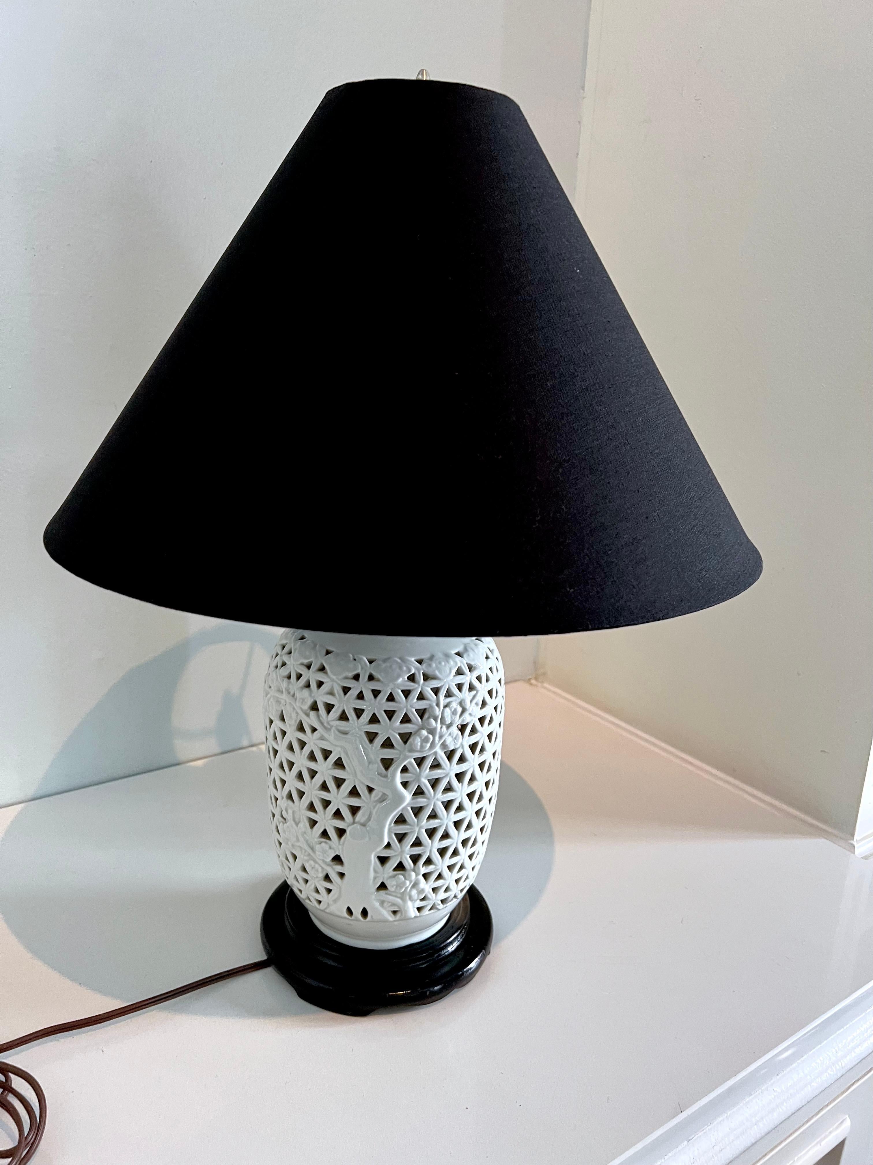 Asian Branch Detail Blanc de Chine Chinoiserie Lamp with Black Linen Shade For Sale