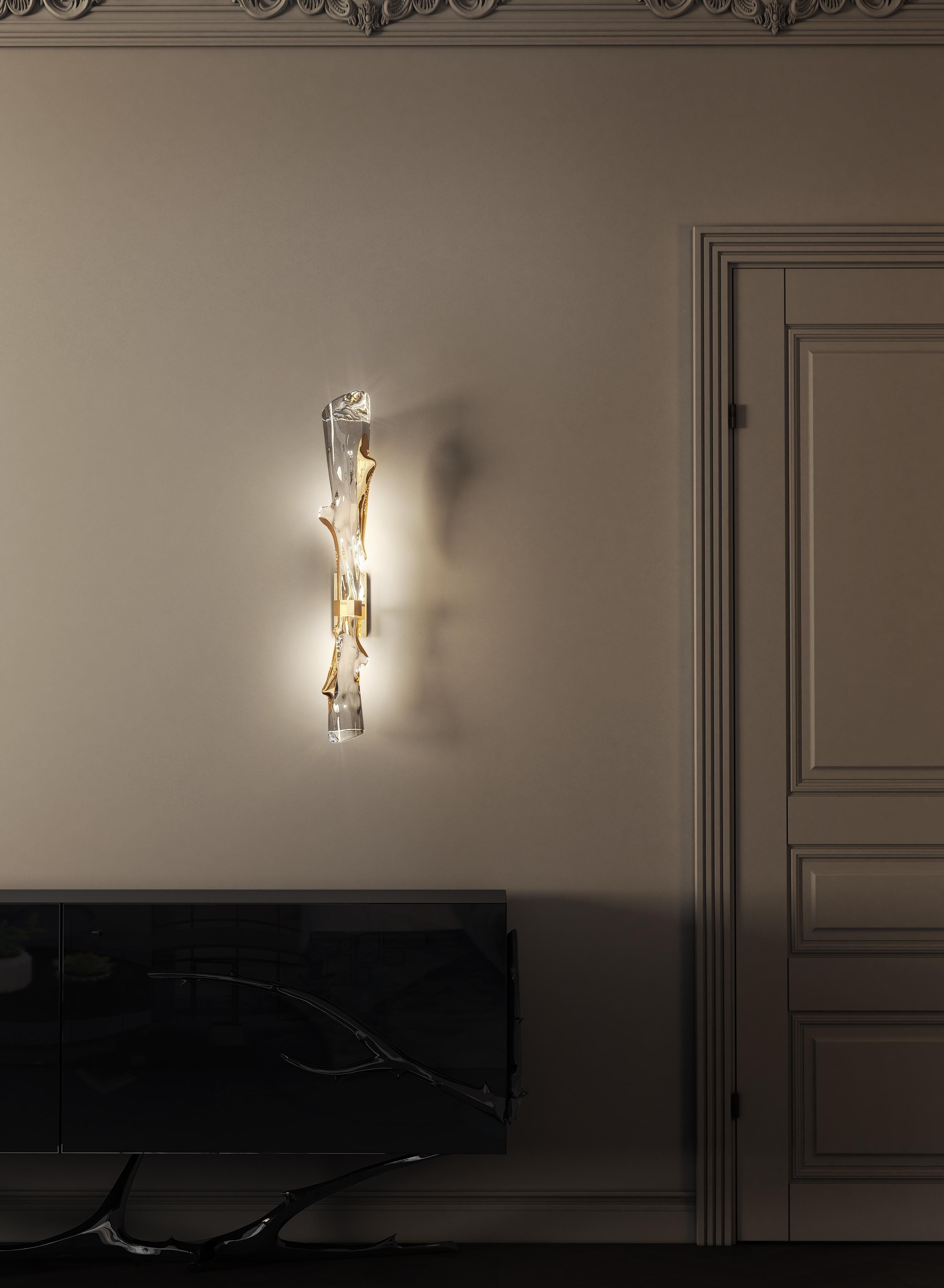 Introducing you to our first 2023 design, the Branch D’or Sconce. A namesake, organic piece instigated by Barlas Baylar. The Branch D’or embraces a sturdy plexi acrylic glass branch with alternating tinges of bronze, complete with custom bronze