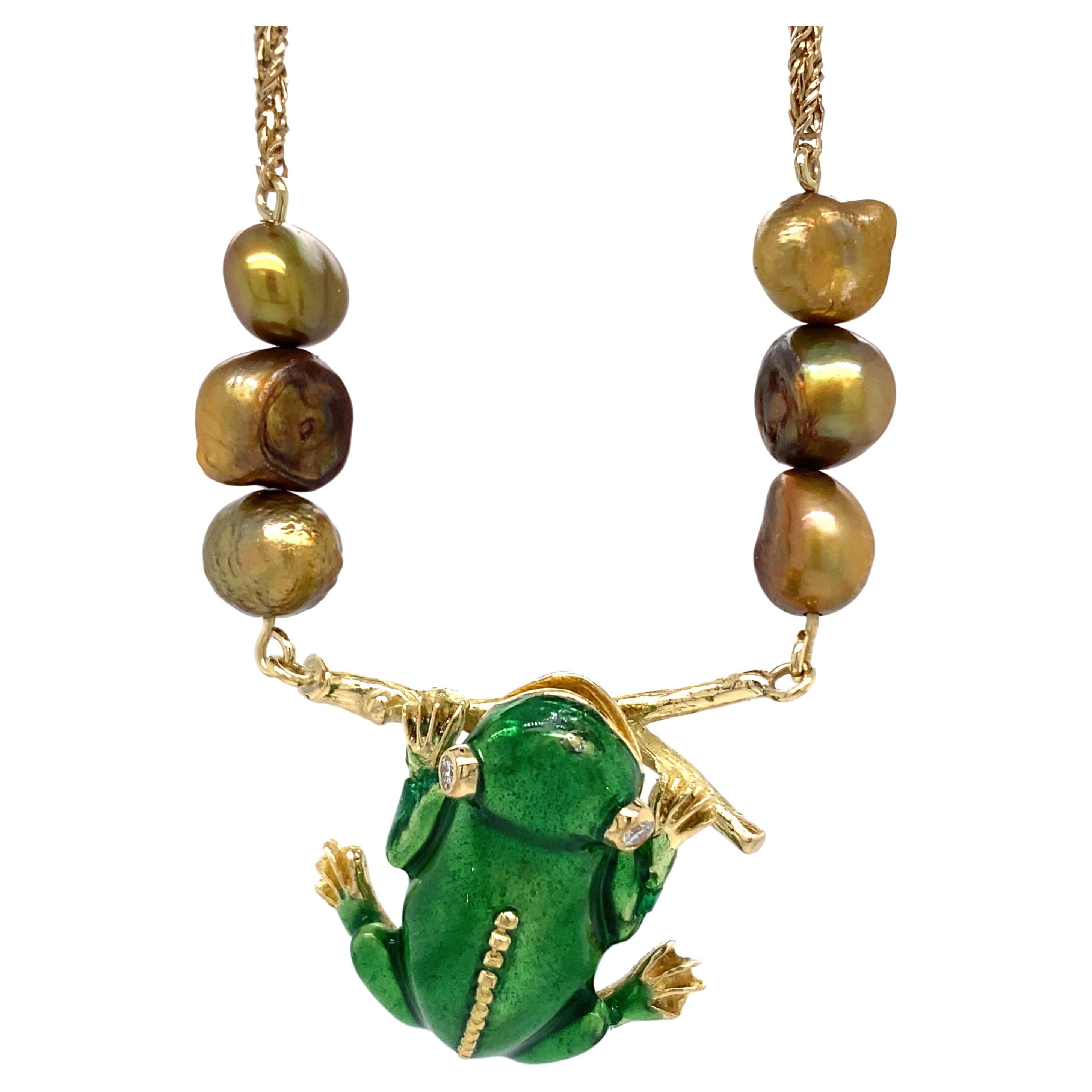 "Branch Manager" Enamel Frog Fixed Pendant Necklace in 18 Karat Gold For Sale