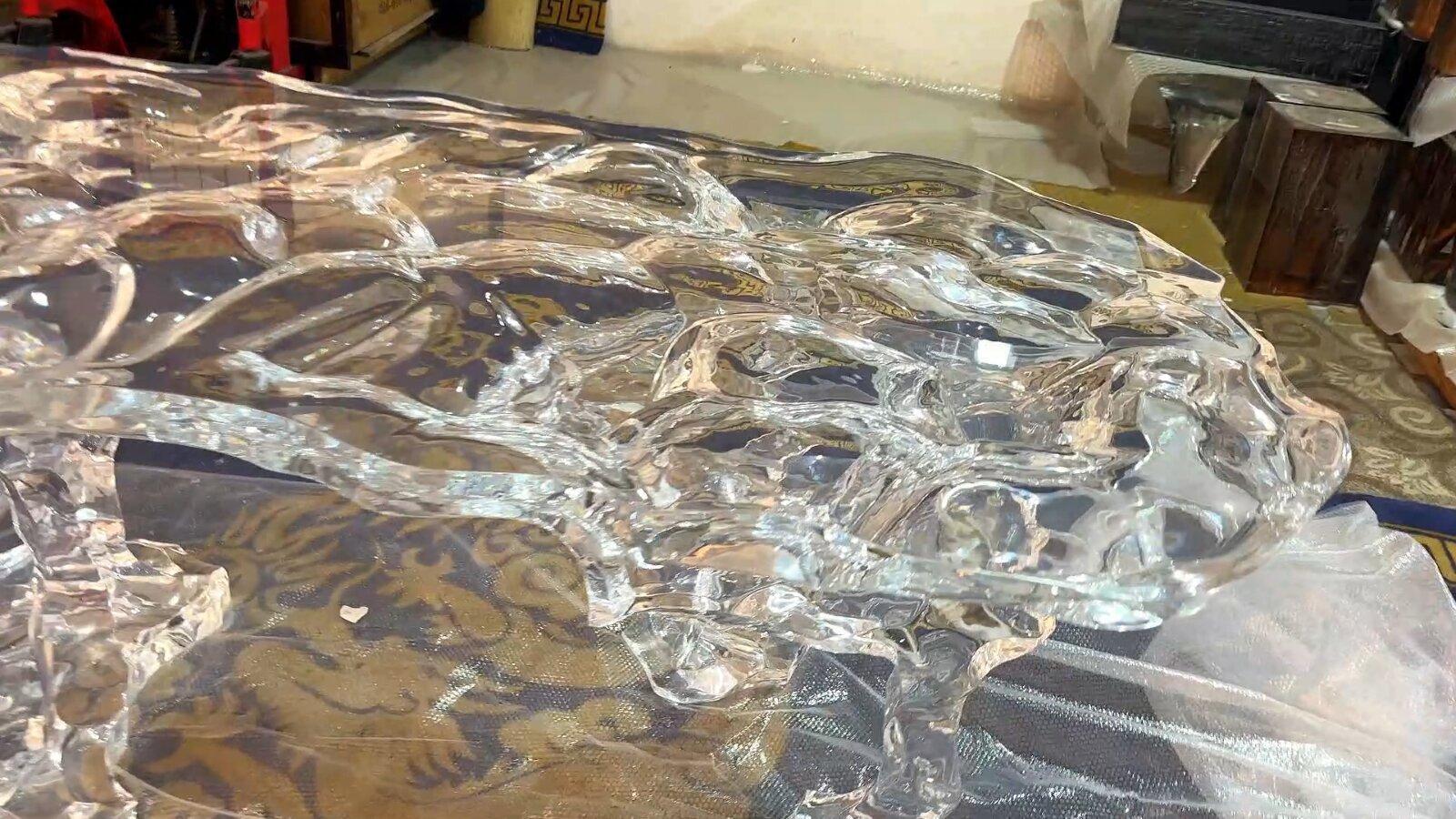 Branch Wave Table – Handmade Crystal mixed Table with Wave-Inspired Design (Kristall) im Angebot
