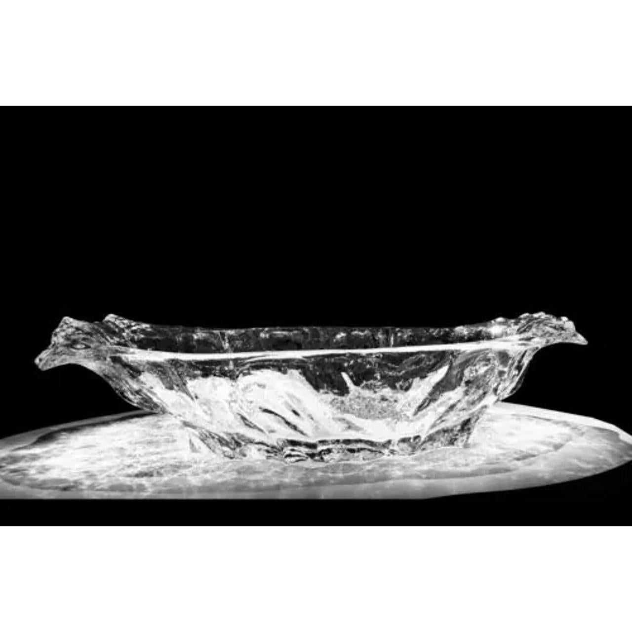 American Branched Iconic Master Bathtub – A Luxury Ode to Nature’s For Sale