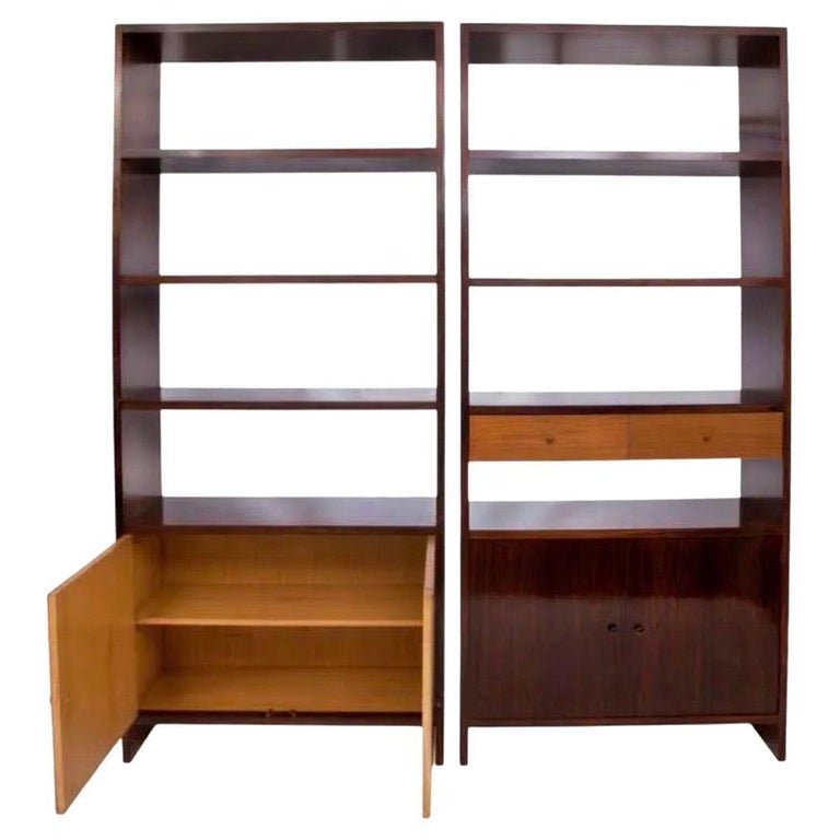 Branco and Preto Jacaranda Bookcase with inset drawers, Brazilian Modern, 1960s. Brazilian mid-century modern bookcase in lacquered jacaranda wood and produced by furniture manufacturer Branco and Preto, with double cabinet doors and two inset