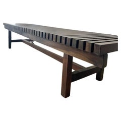 Retro Branco & Preto. Mid-Century Modern Slatted Bench in Imbúia Wood