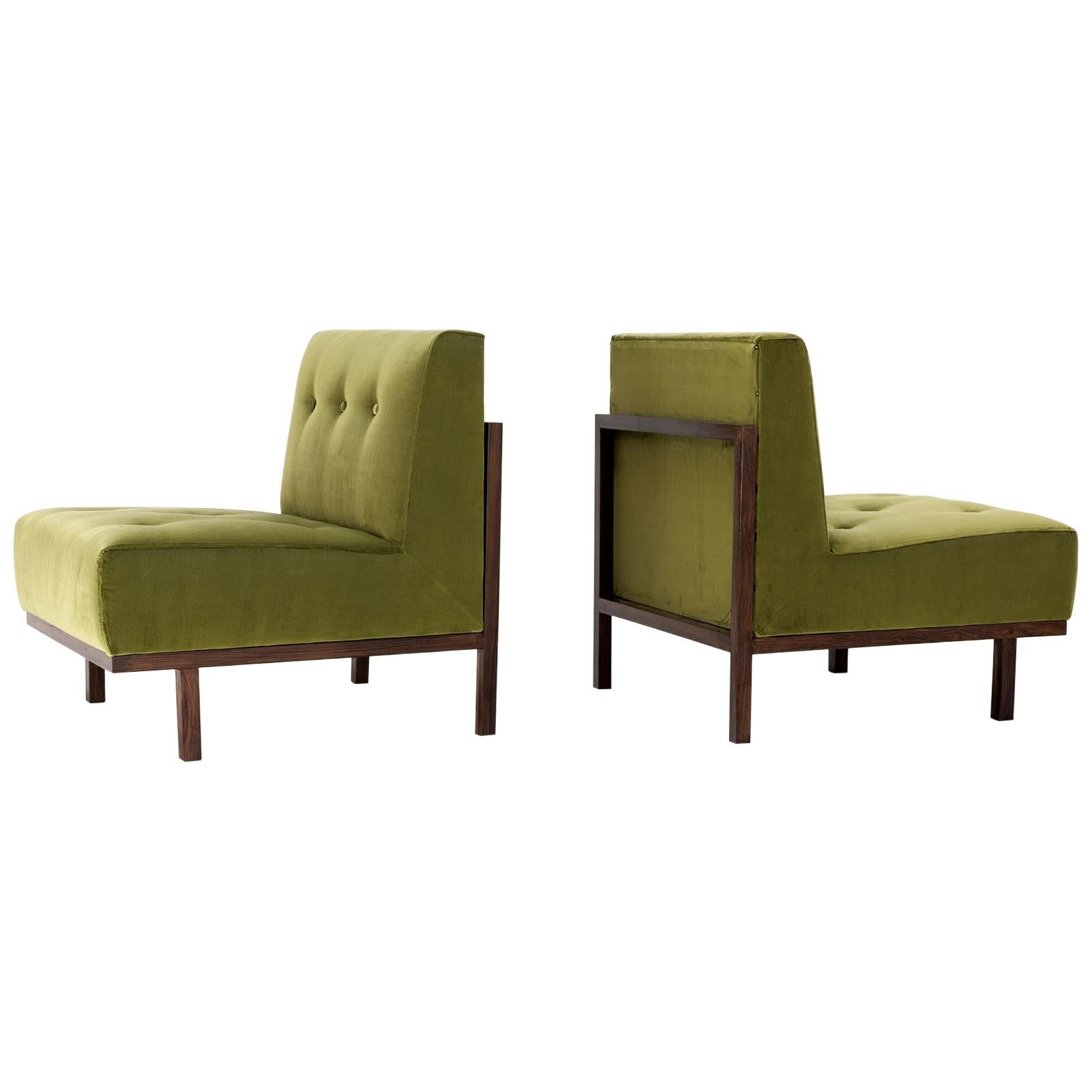 Branco & Preto Pair of Chairs “M1”, Jacaranda & Green Velvet, Brazil, 1950s