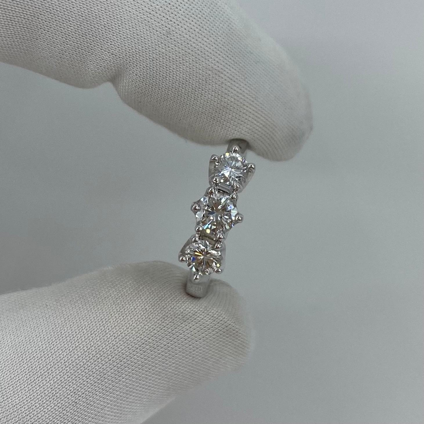Brand New 0.90 Carat Diamond VS G/H Trilogy Three-Stone Ring 18 Karat White Gold 1