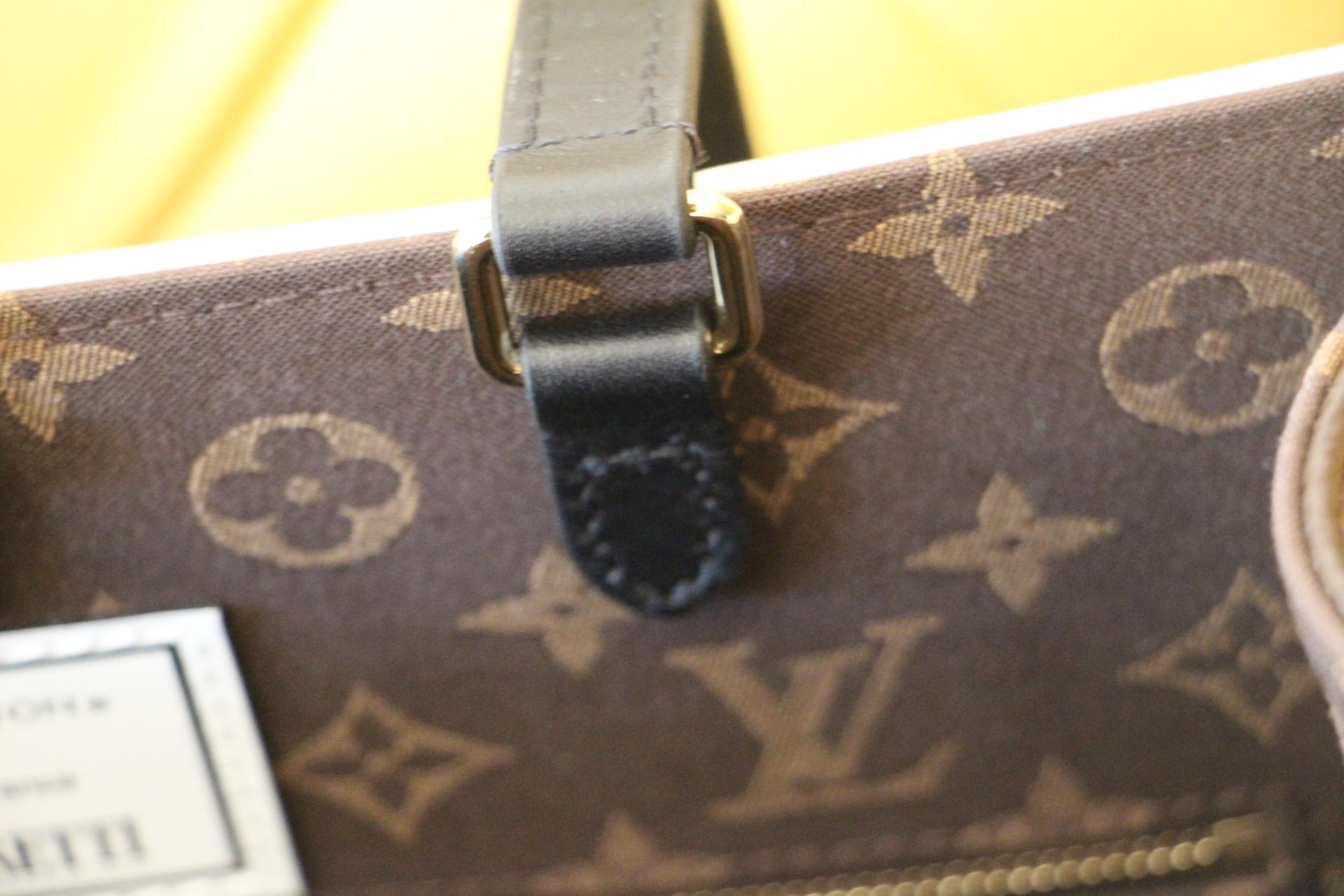 Brand Neu 2021  Limitierte Auflage von Louis Vuitton Onthego MM Fornasetti 14