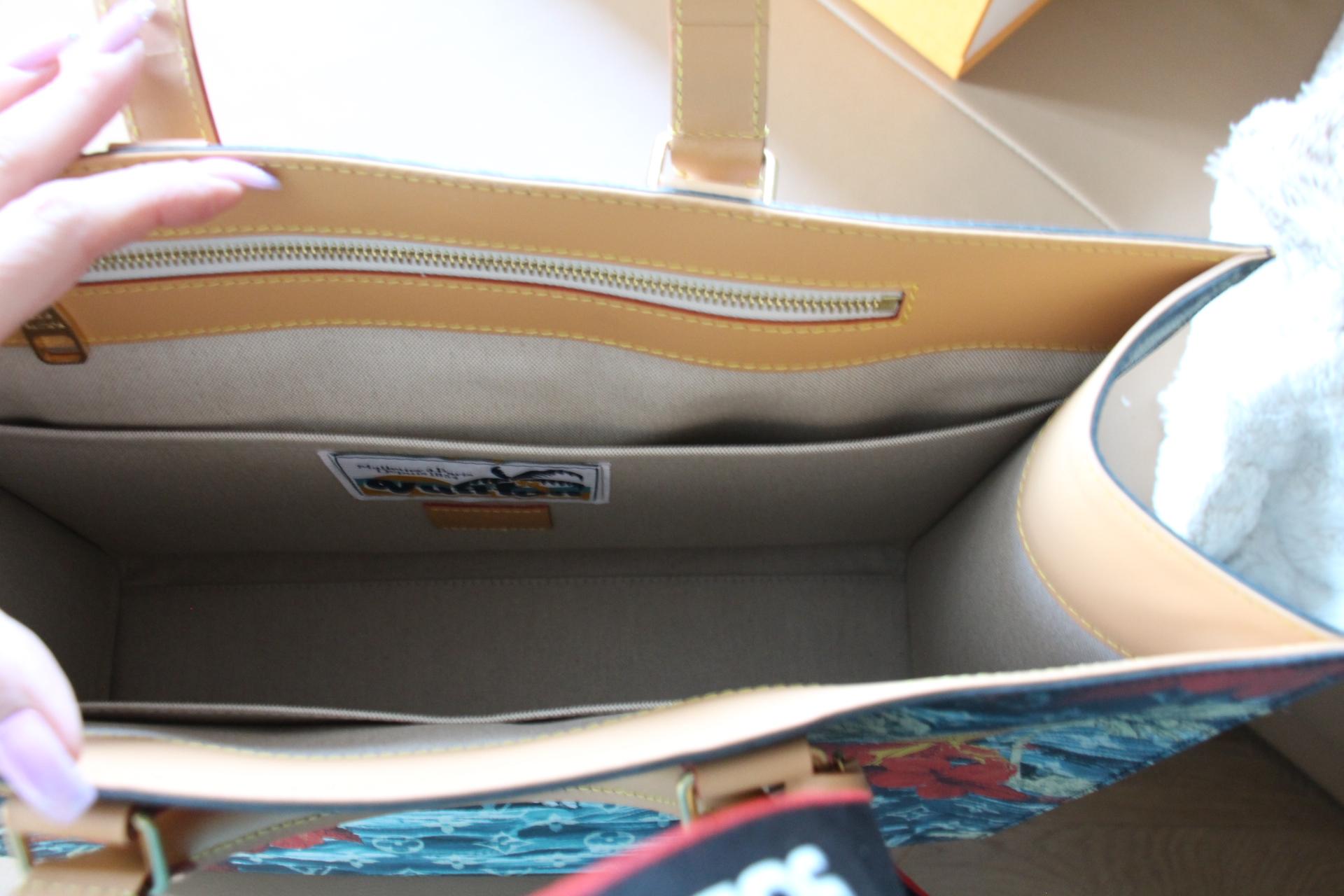 Brand New 2024 Limited Edition Louis Vuitton Sac Plat With MonogramSurfin Canvas For Sale 8