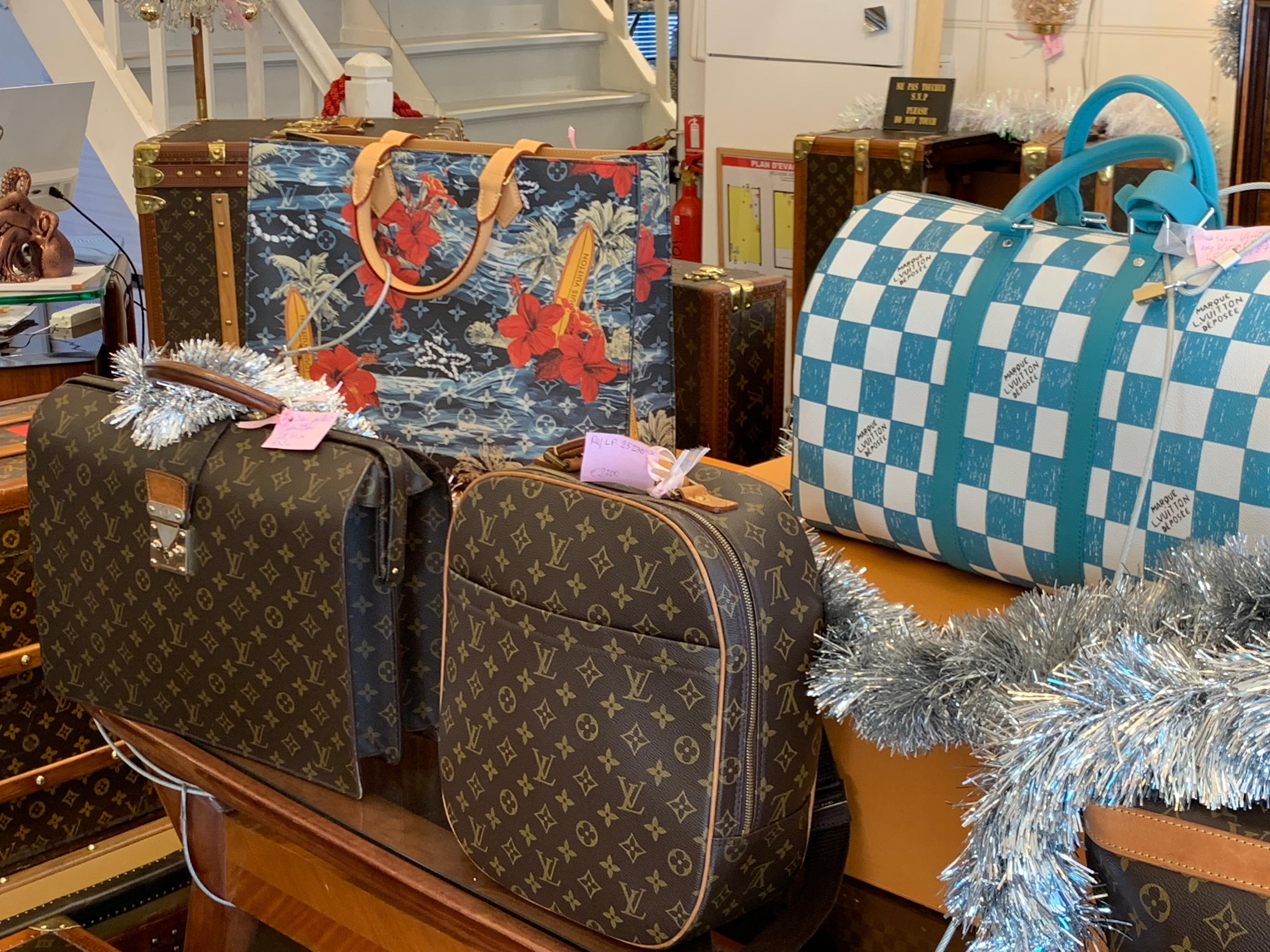 Brand New 2024 Limited Edition Louis Vuitton Sac Plat With MonogramSurfin Canvas For Sale 13