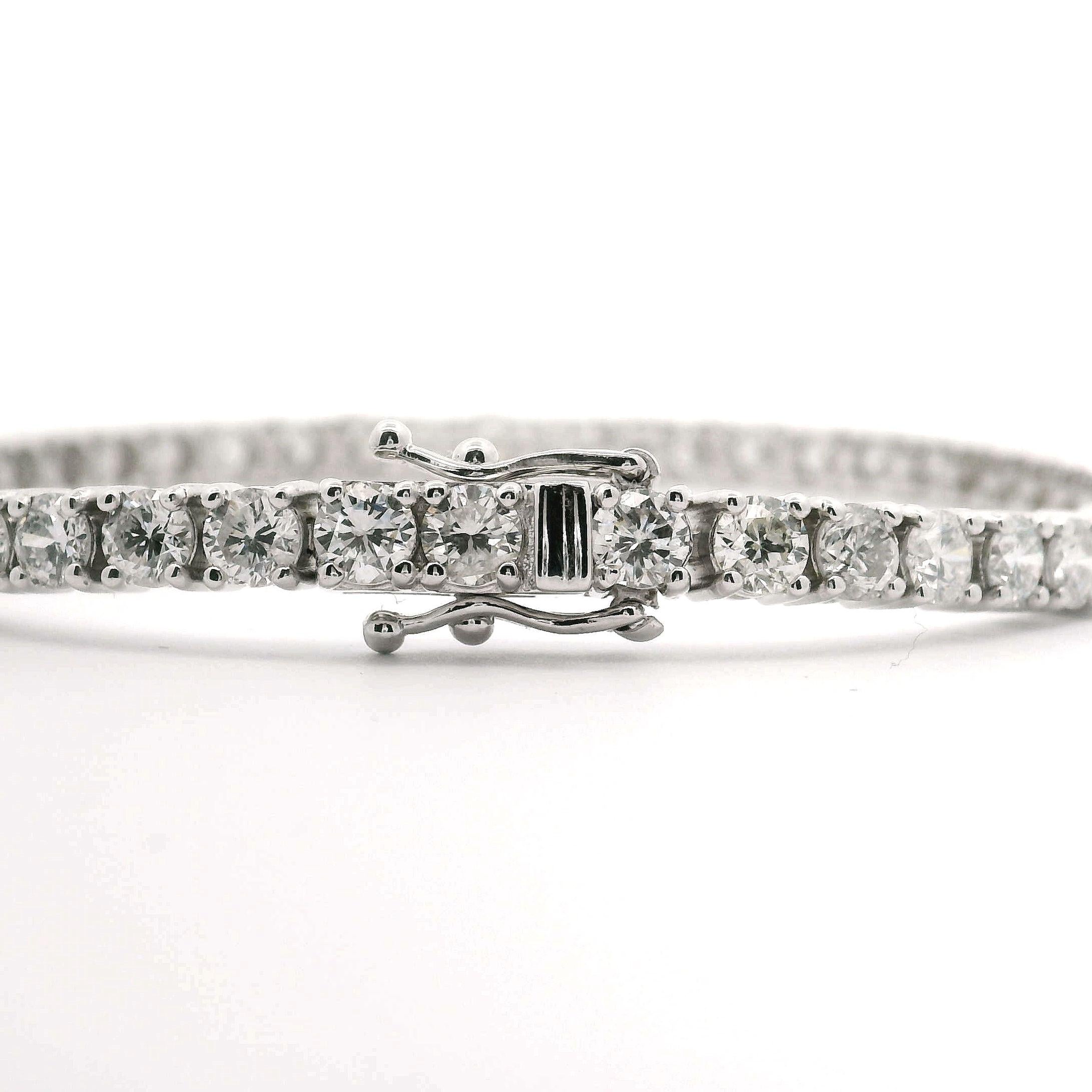 Taille ronde Brand New 8cttw Natural Diamond Tennis Bracelet in White Gold 7