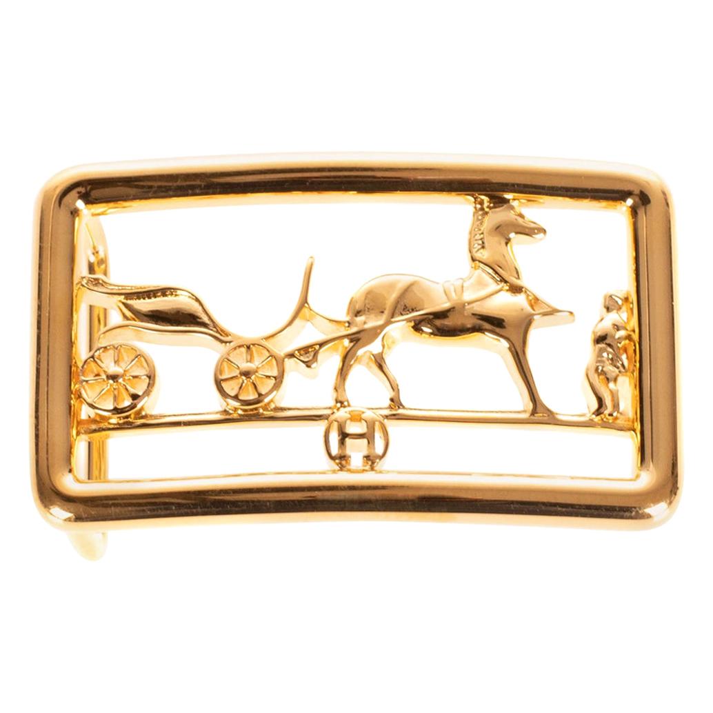 Brand new and from the new collection Hermes Calèche shiny Gold Belt Buckle !