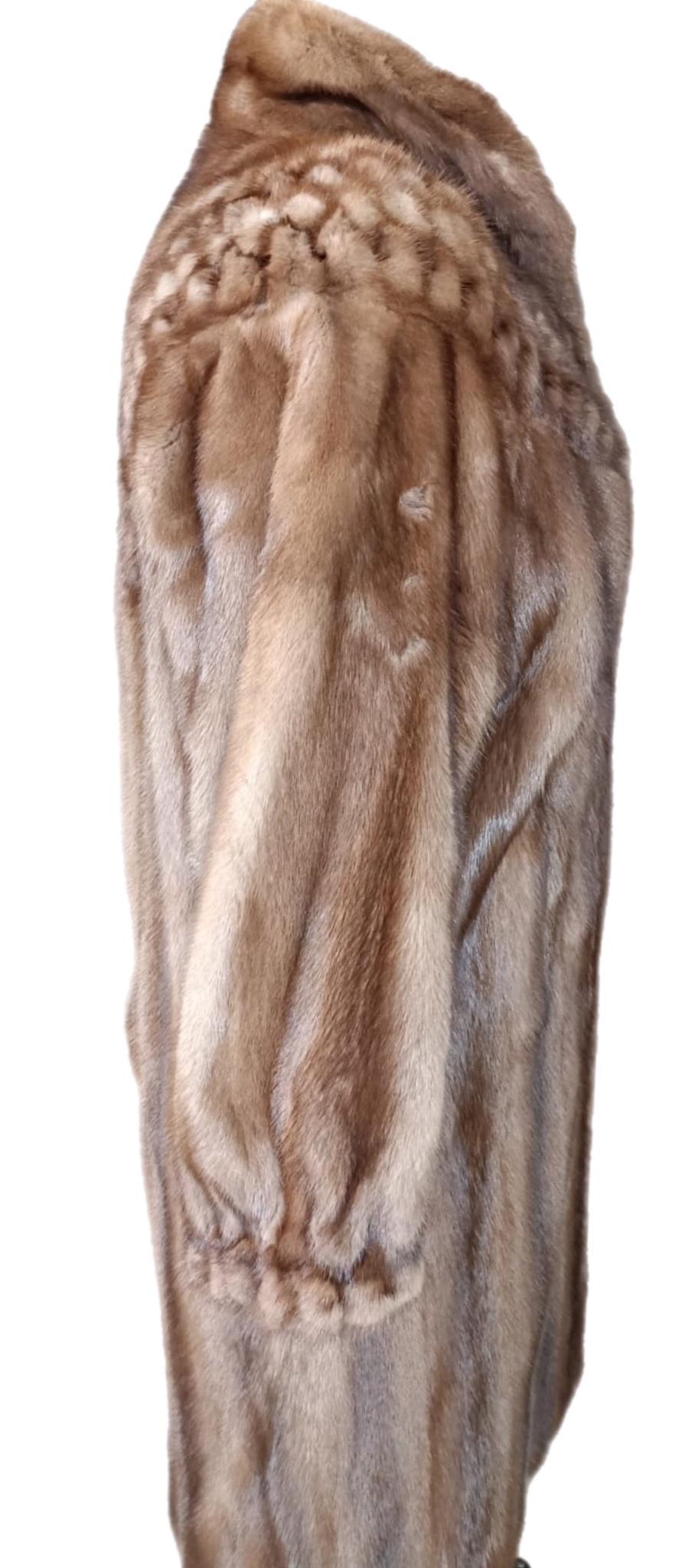 Women's Brand new Balenciaga Demi Buff Mink Fur Coat (12-M) For Sale