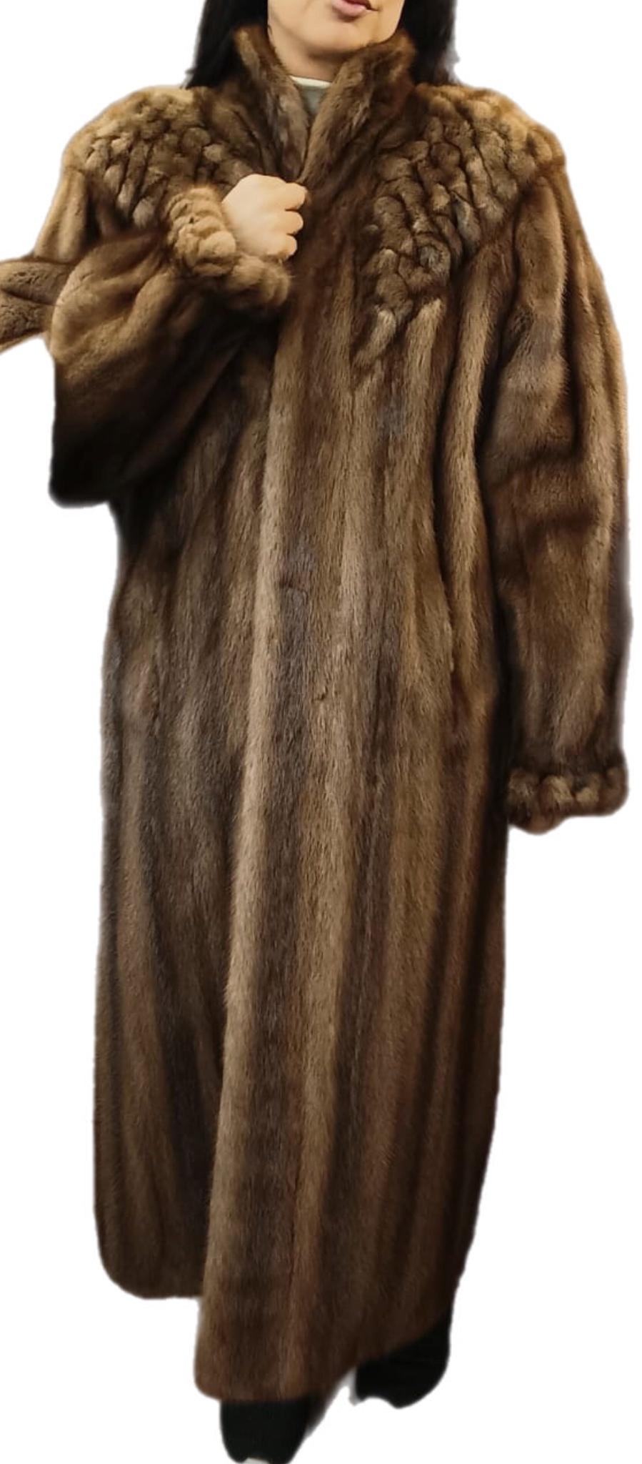 Brand new Balenciaga Demi Buff Mink Fur Coat (12-M) For Sale 4