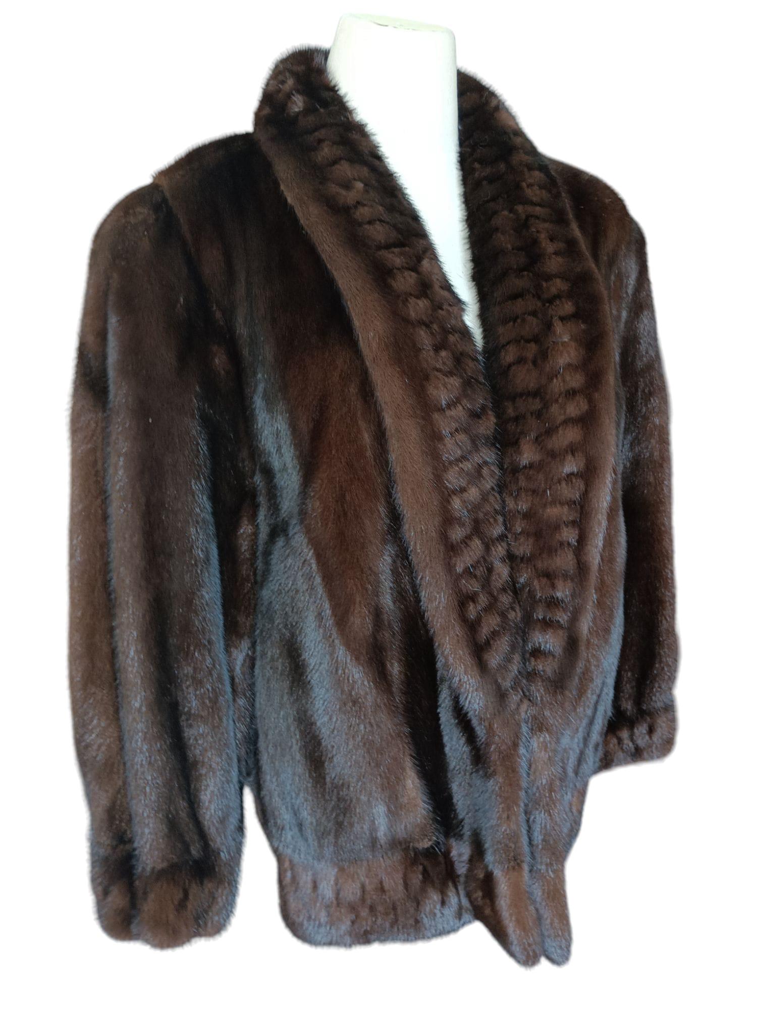 Mint Balenciaga Demi Buff Mink Fur Coat (12-M) For Sale 4