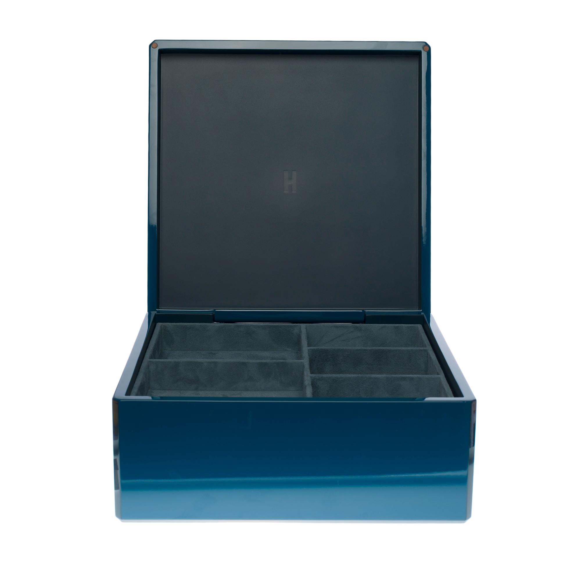 Women's or Men's Brand New- Beautiful Hermès jewelry and accessories case in blue laquered wood