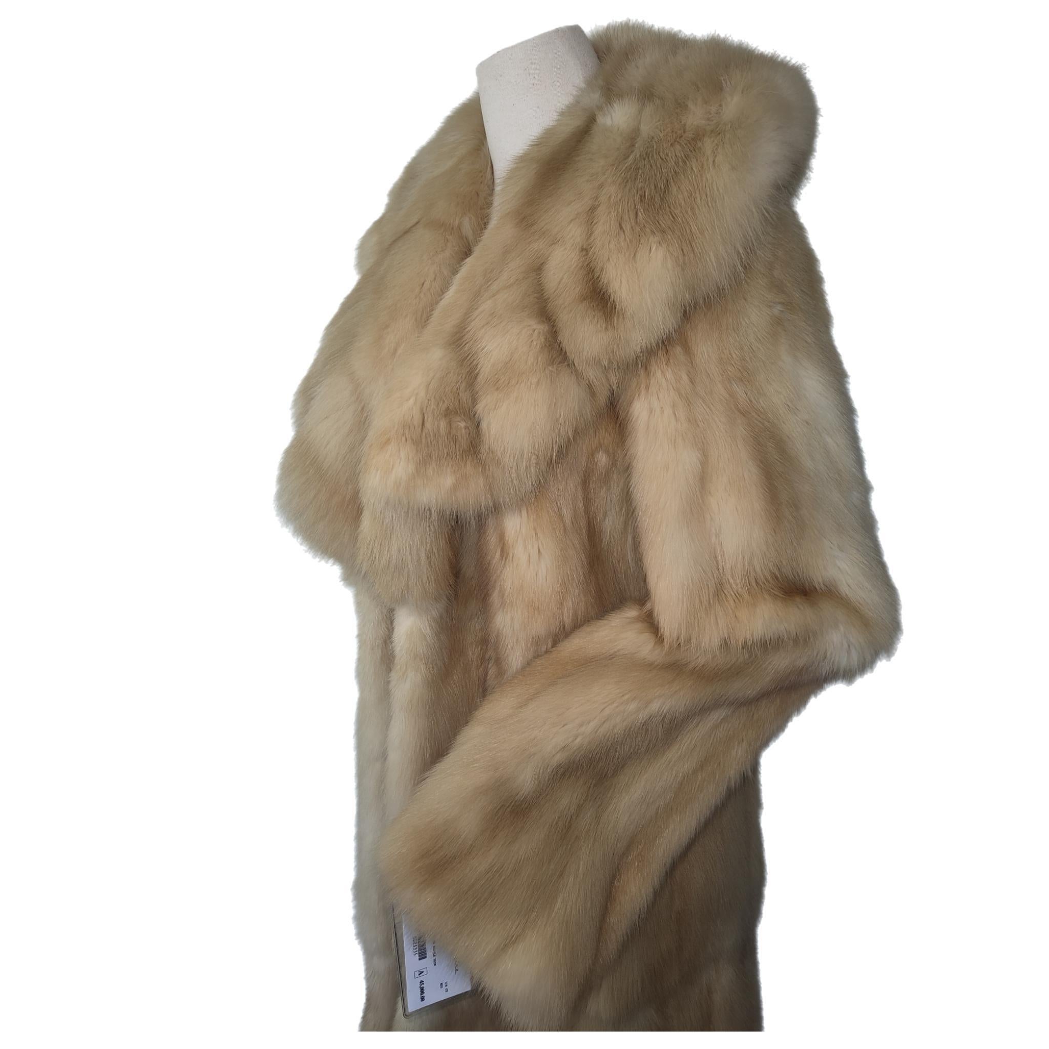 Neuf Birger Christensen Golden sable Fur Coat (Size 10/ M) with tag en vente 9