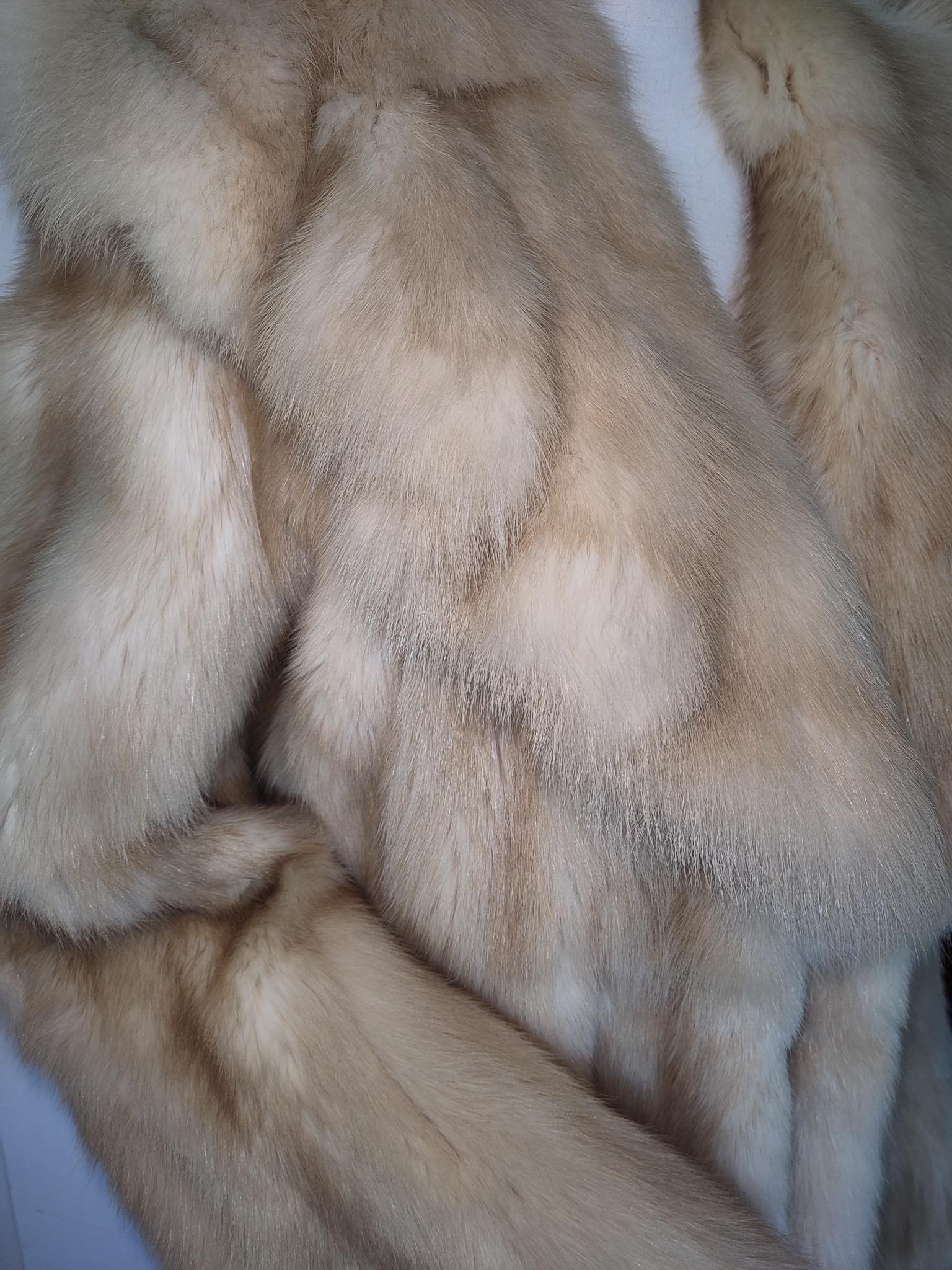 Neuf Birger Christensen Golden sable Fur Coat (Size 10/ M) with tag Pour femmes en vente