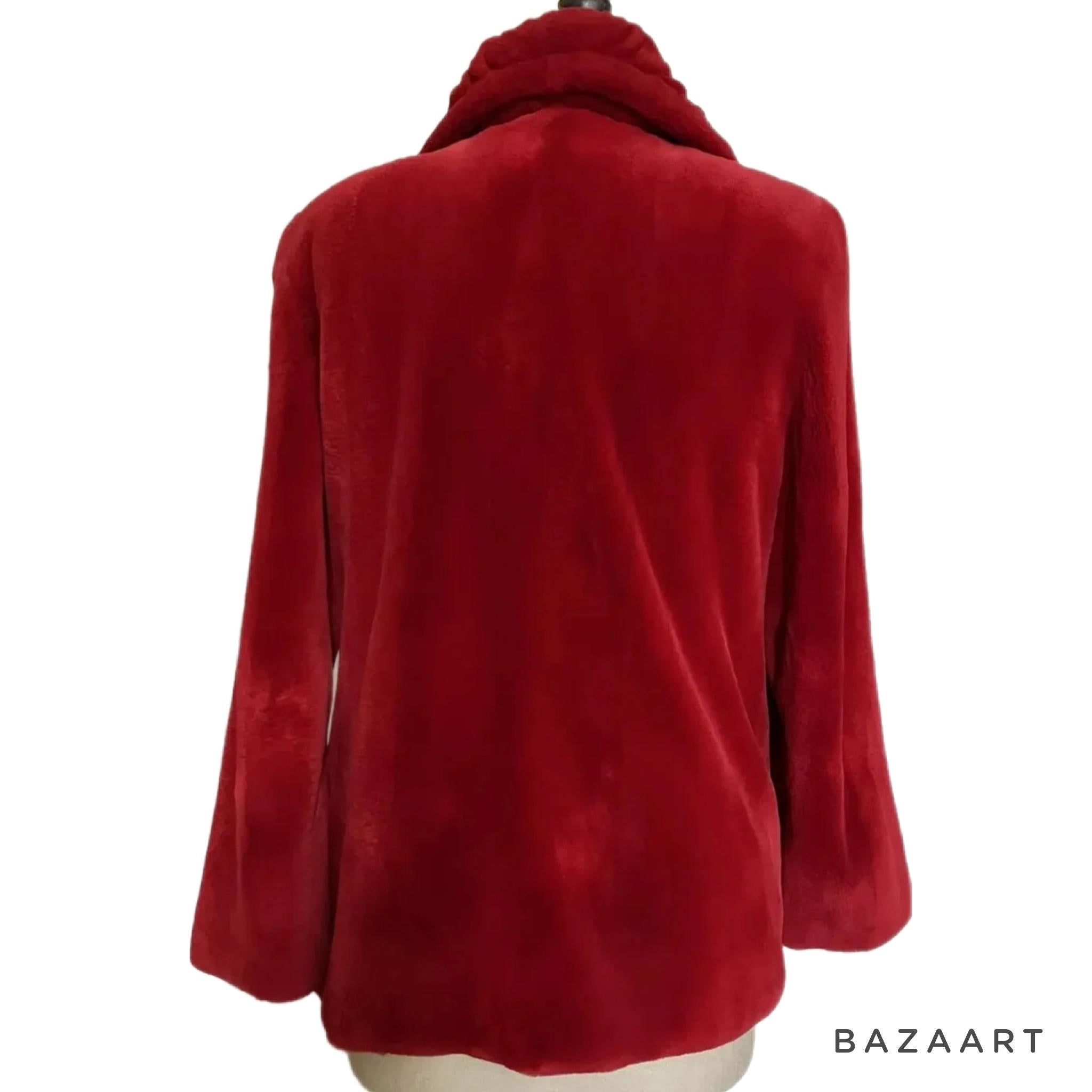 Brand new Birger Christensen manteau de fourrure de vison tondus rouge 12 Pour femmes en vente