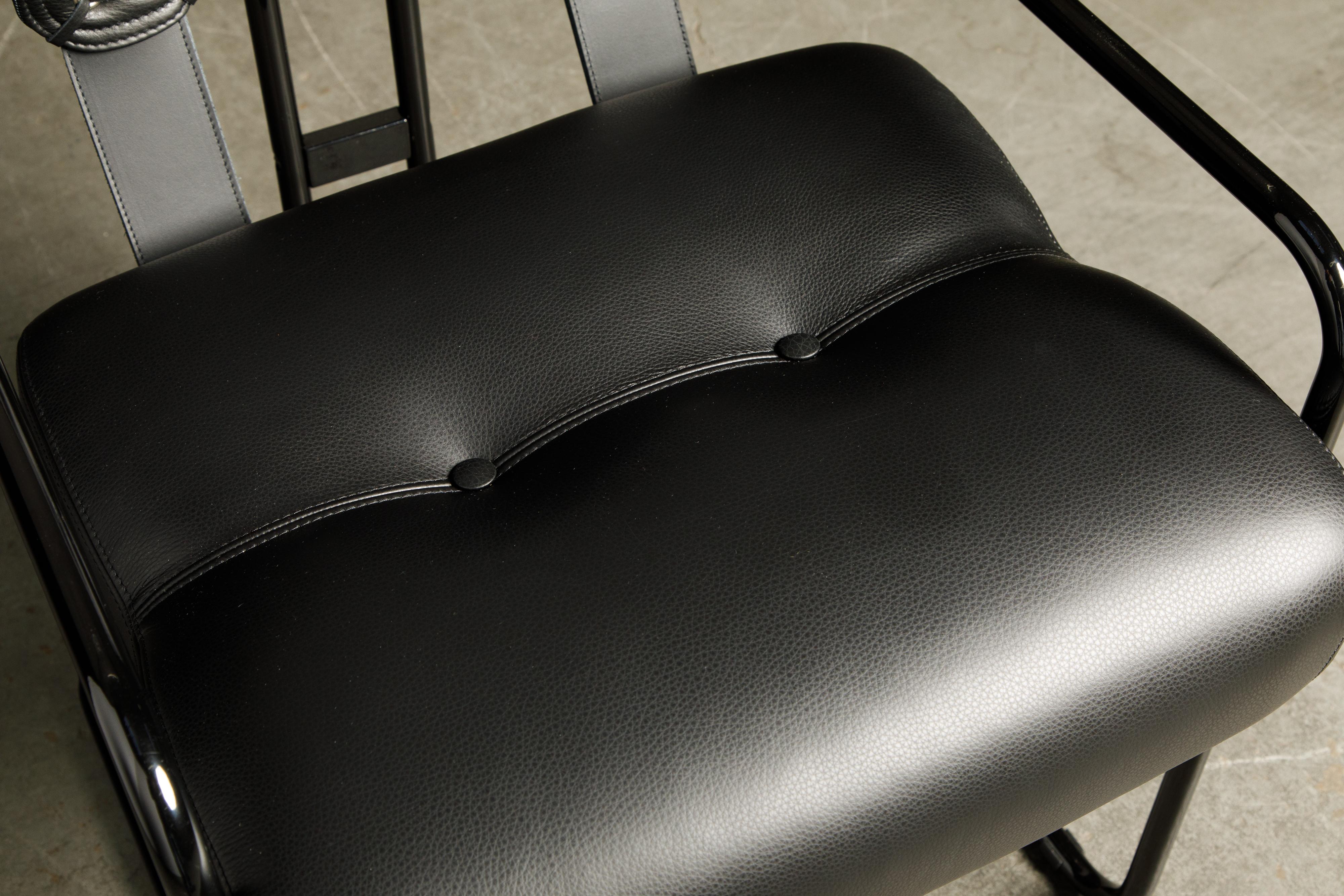 Brandneue schwarze Tucroma-Stühle aus Leder von Guido Faleschini für Mariani, signiert im Angebot 6