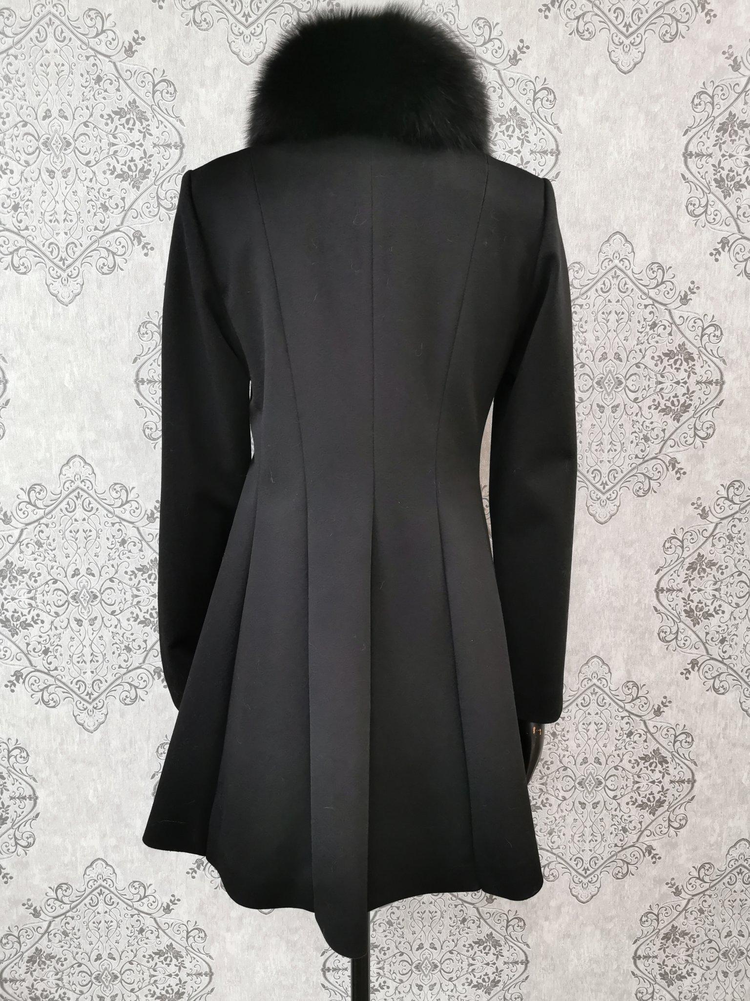Black Brand new black Loro piana coat with fox fur trim size 4-6 For Sale
