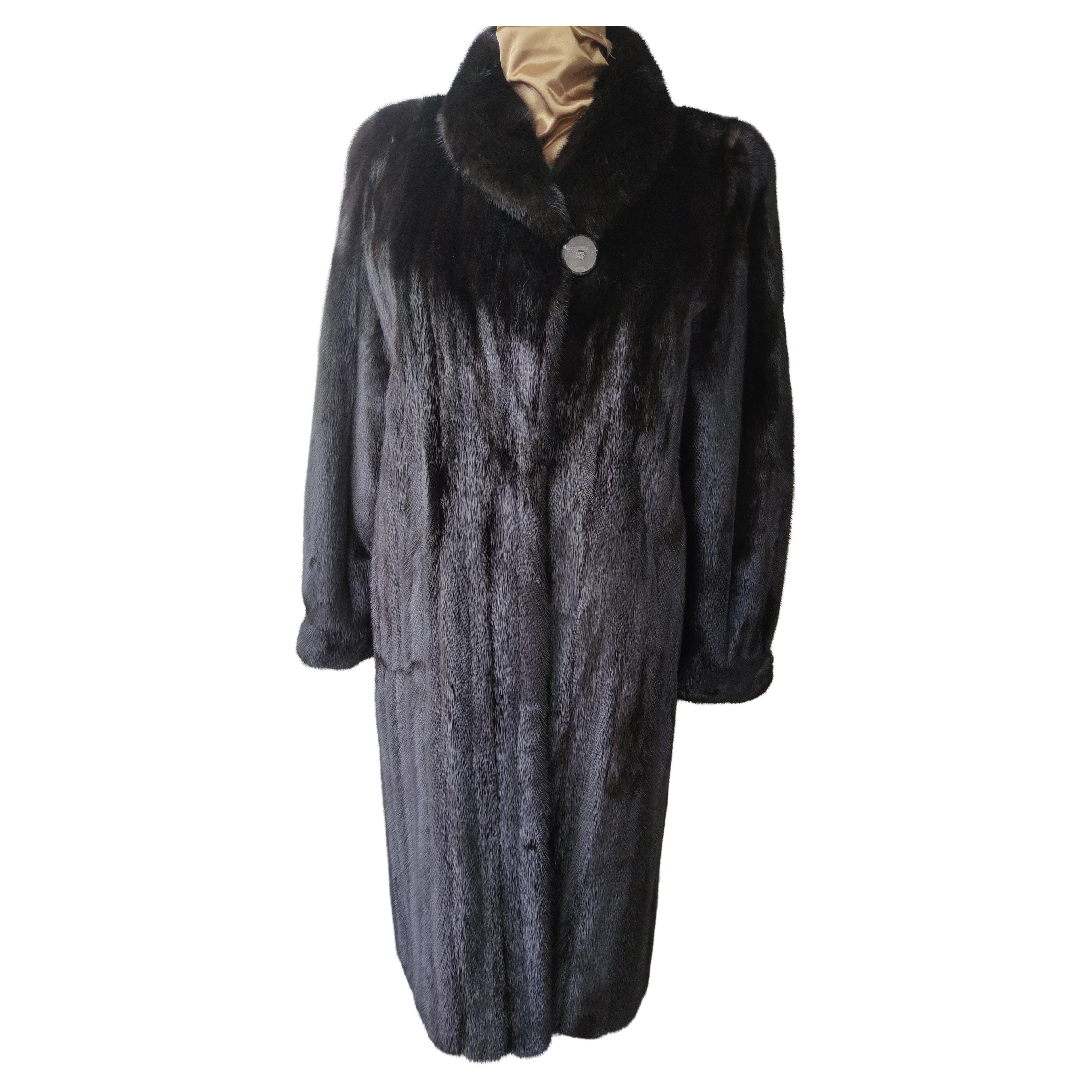 Brand new Carolina Herrera Female Black Mink Fur Swing Coat (Size 16-XL) For Sale