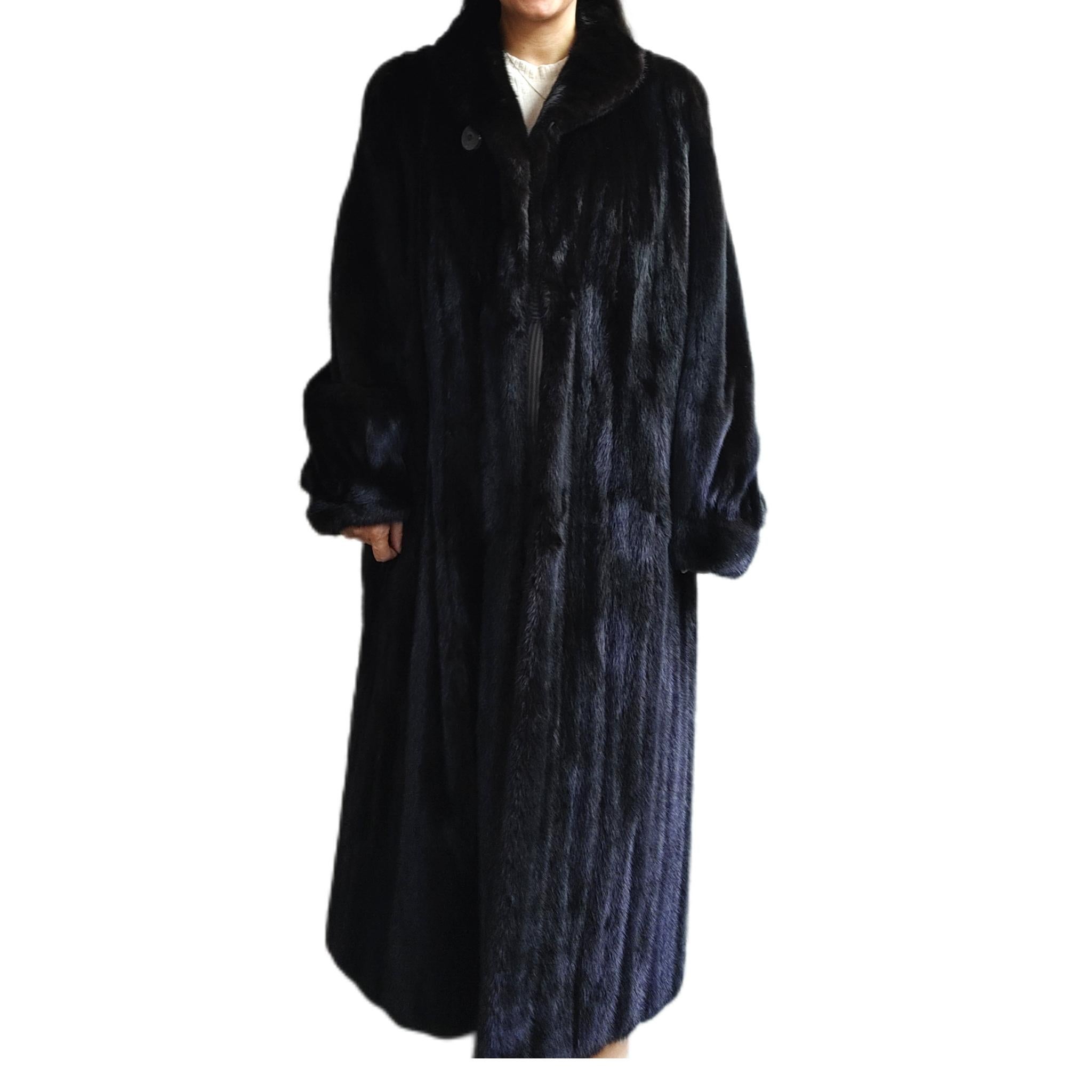 Brandneuer Carolina Herrera weiblicher schwarzer Nerzpelz-Swing-Mantel (Größe 16 XL) im Angebot 9