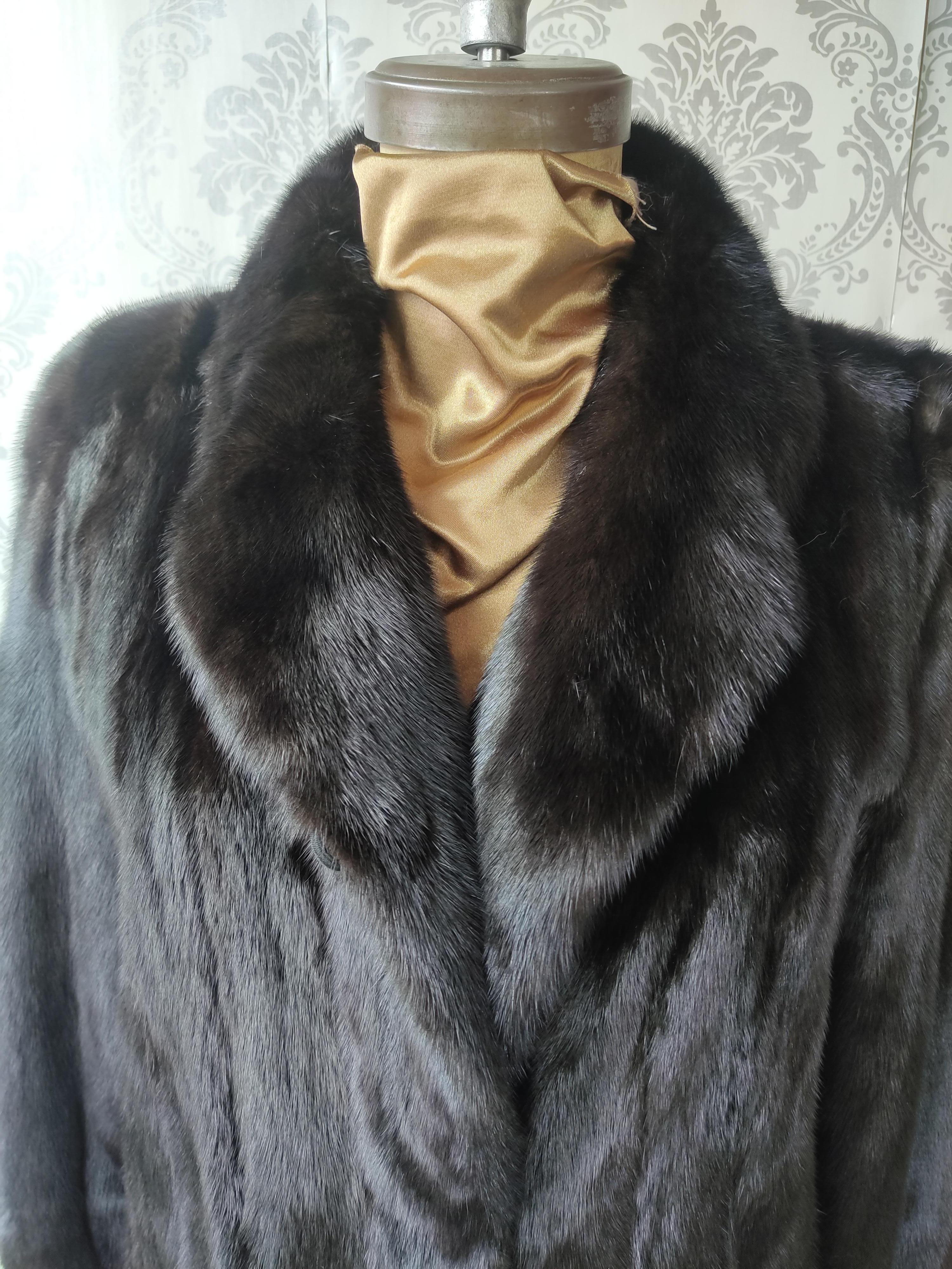 Brandneuer Carolina Herrera weiblicher schwarzer Nerzpelz-Swing-Mantel (Größe 16 XL) im Angebot 1