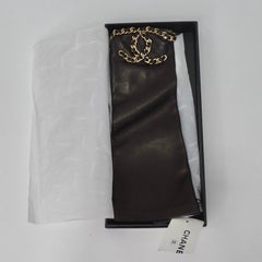 Chanel H/W 2020 Ineinandergreifende handlose Lederhandschuhe mit C-Logo