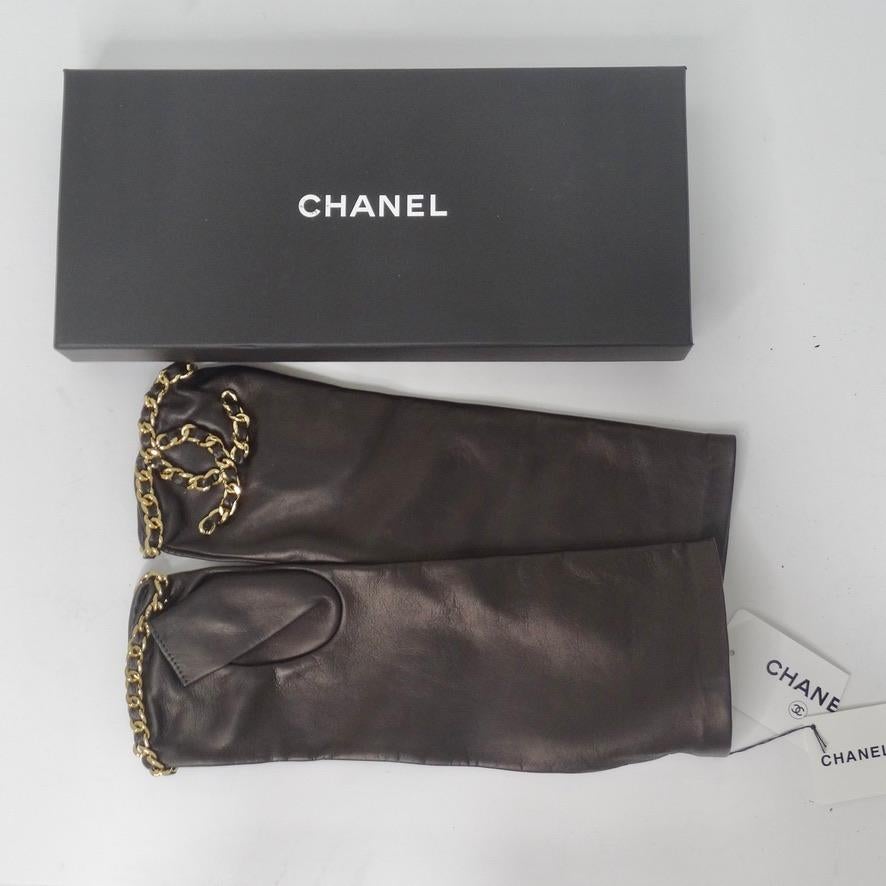Chanel H/W 2020 Ineinandergreifende handlose Lederhandschuhe mit C-Logo (Schwarz) im Angebot