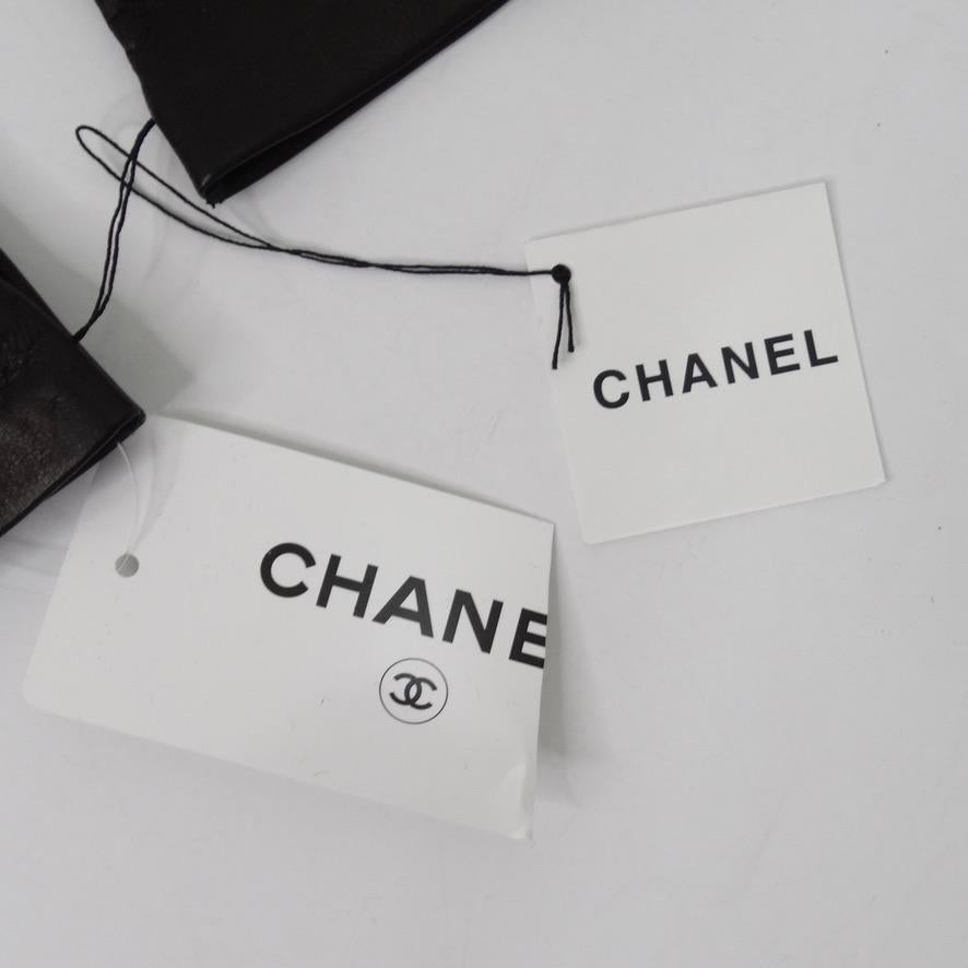Chanel H/W 2020 Ineinandergreifende handlose Lederhandschuhe mit C-Logo im Angebot 4