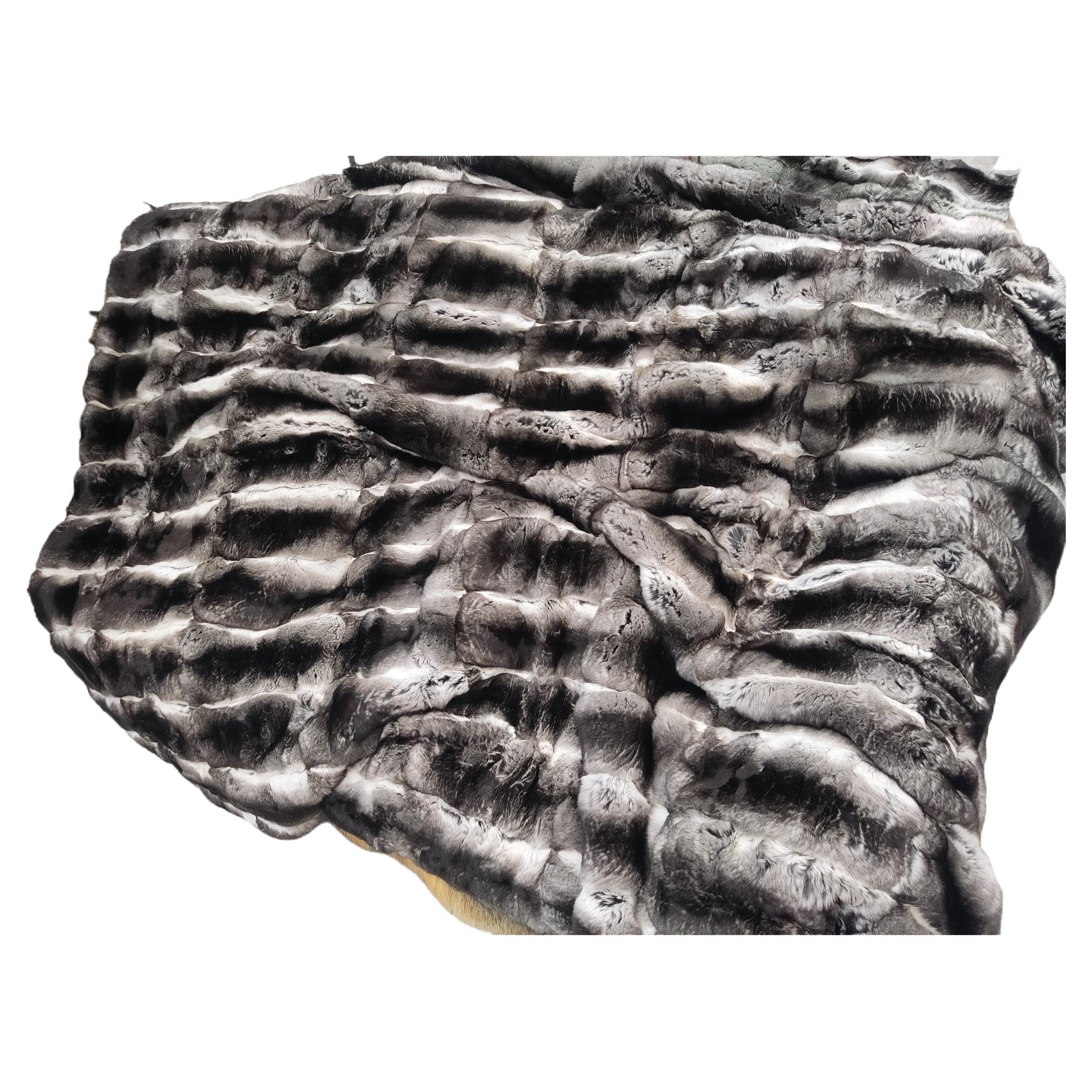 Brand new Chinchilla Fur Blanket (Queen Size 75X60") 65, 000$ tags Loro Piana  For Sale