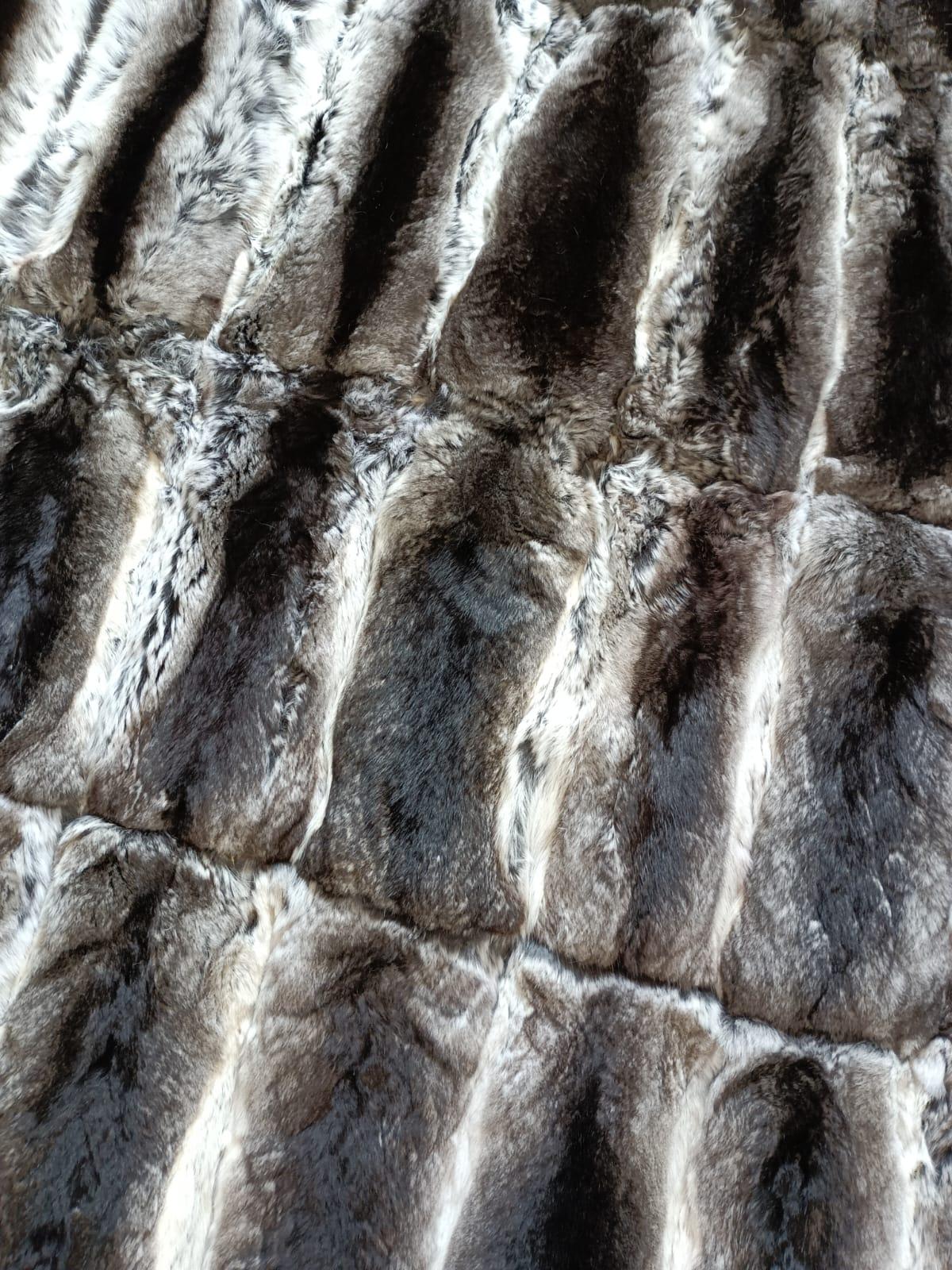 Nero Nuova coperta di pelliccia di cincillà (dimensioni 40 