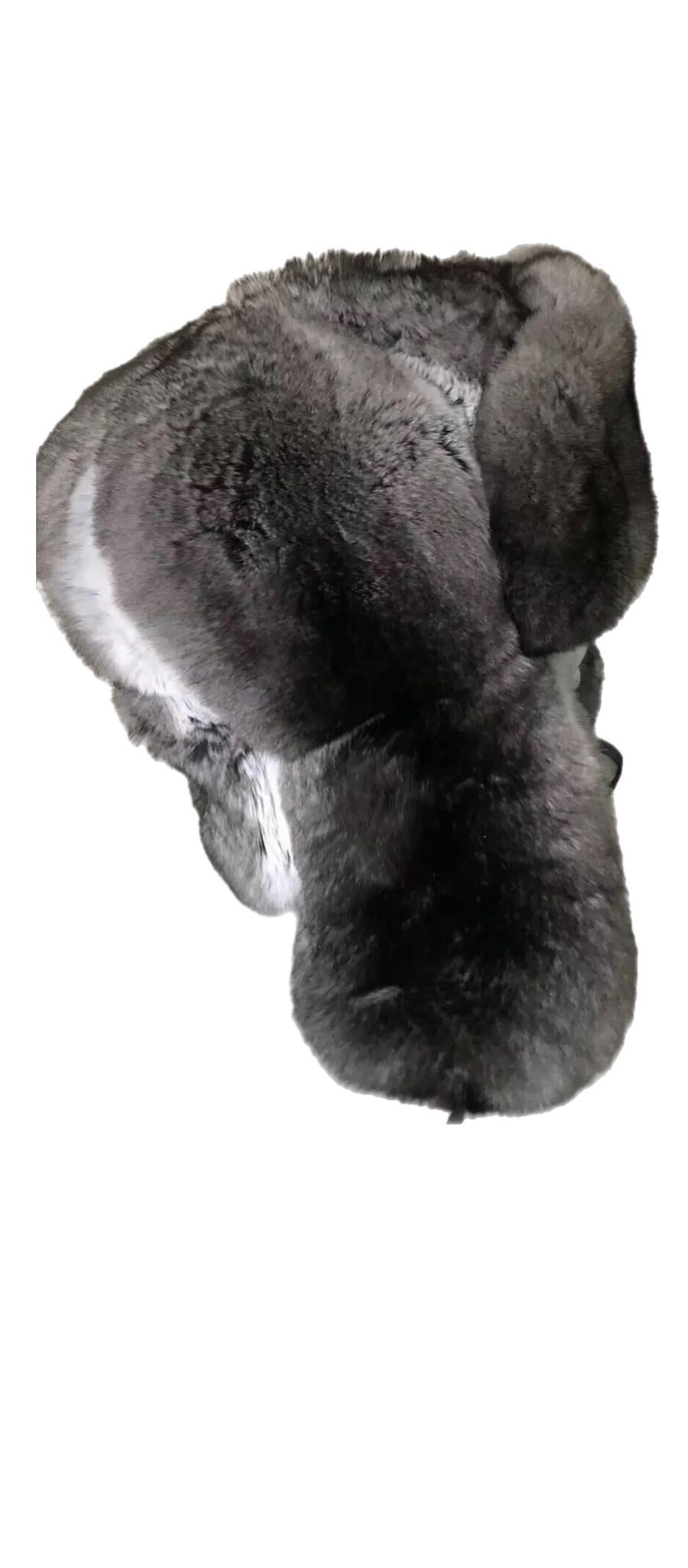 Brand New Chinchilla Fur hat (Size - M) For Sale 1