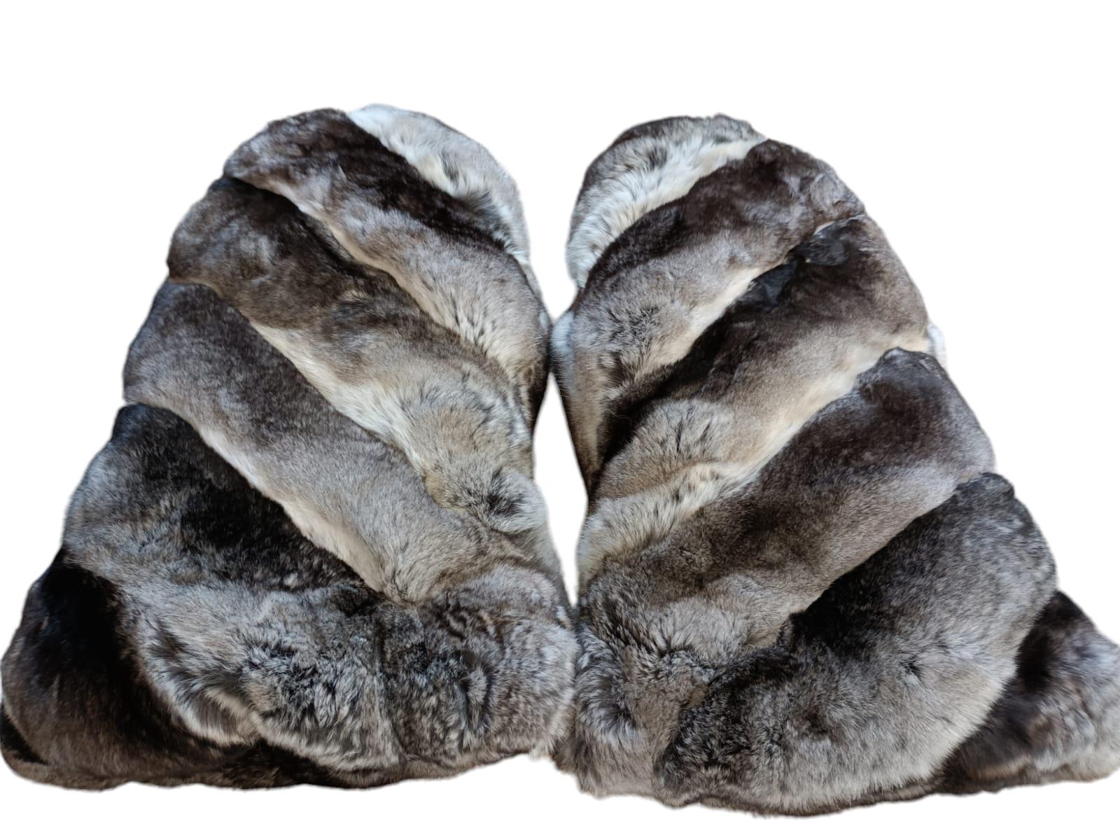 Brand New Chinchilla Fur Mittens with Sheared Beaver Lining For Sale 7