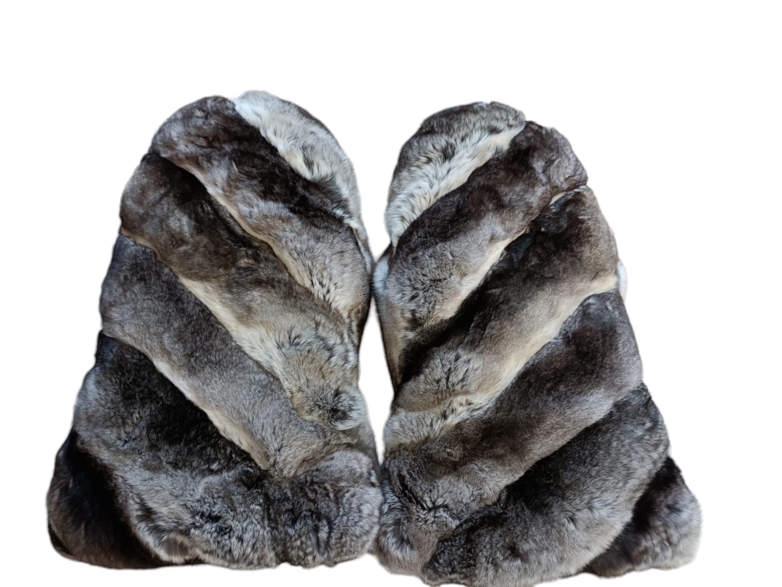 Brand New Chinchilla Fur Mittens with Sheared Beaver Lining For Sale 8