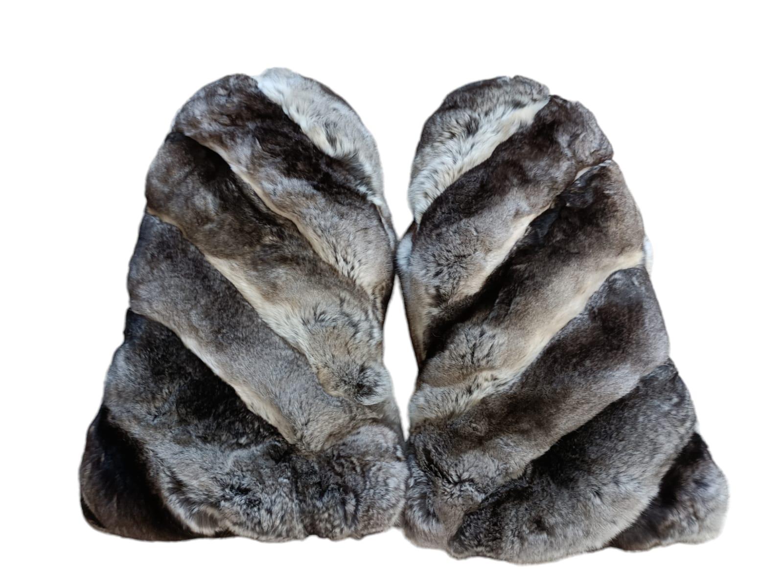 Brand New Chinchilla Fur Mittens with Sheared Beaver Lining For Sale 9