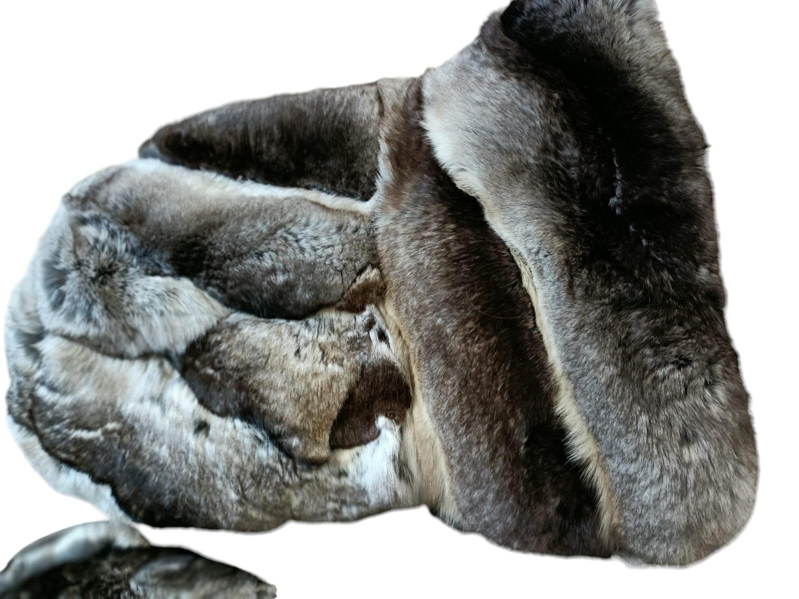 Brand New Chinchilla Fur Mittens with Sheared Beaver Lining For Sale 1