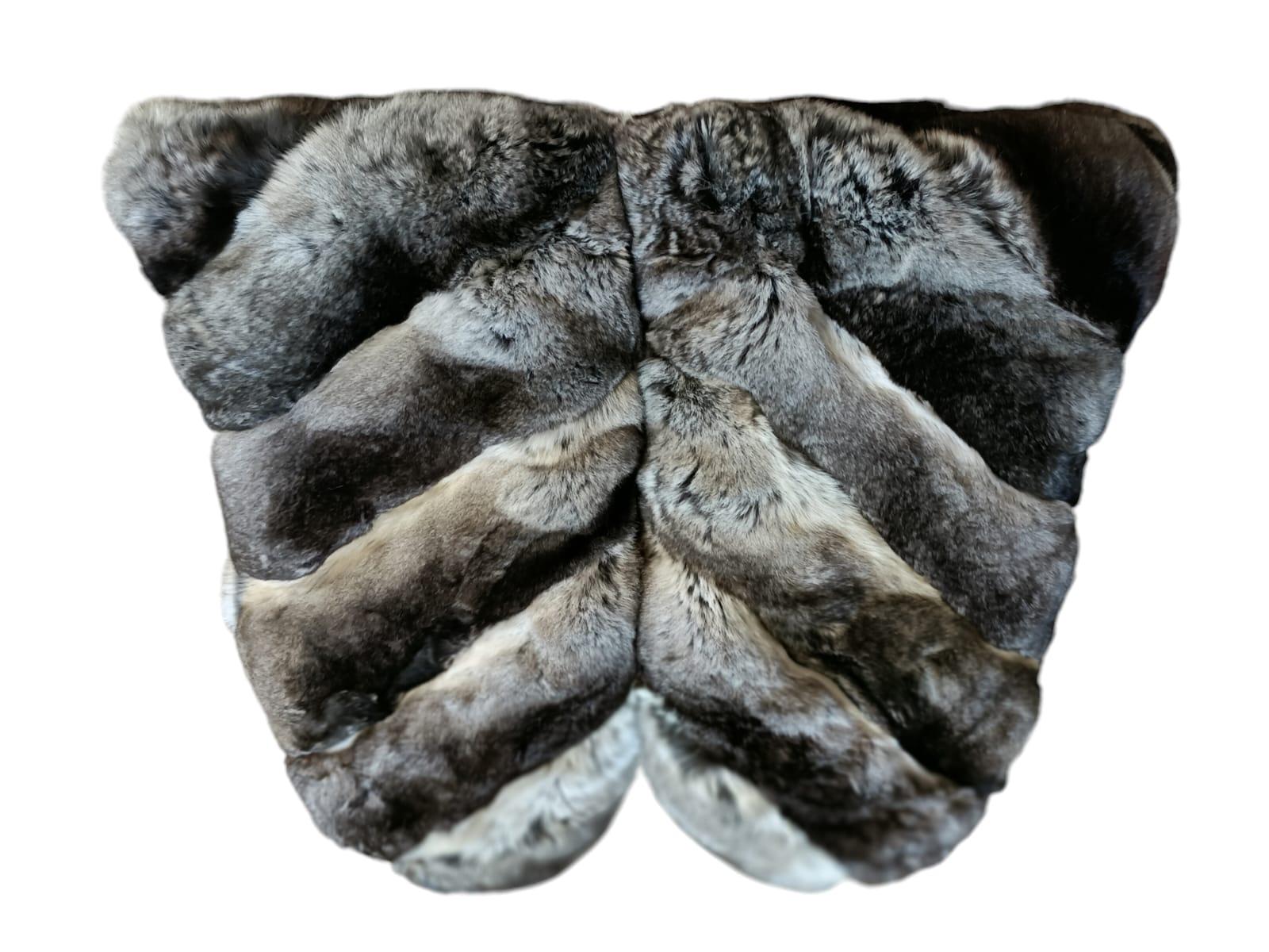 Brand New Chinchilla Fur Mittens with Sheared Beaver Lining For Sale 2