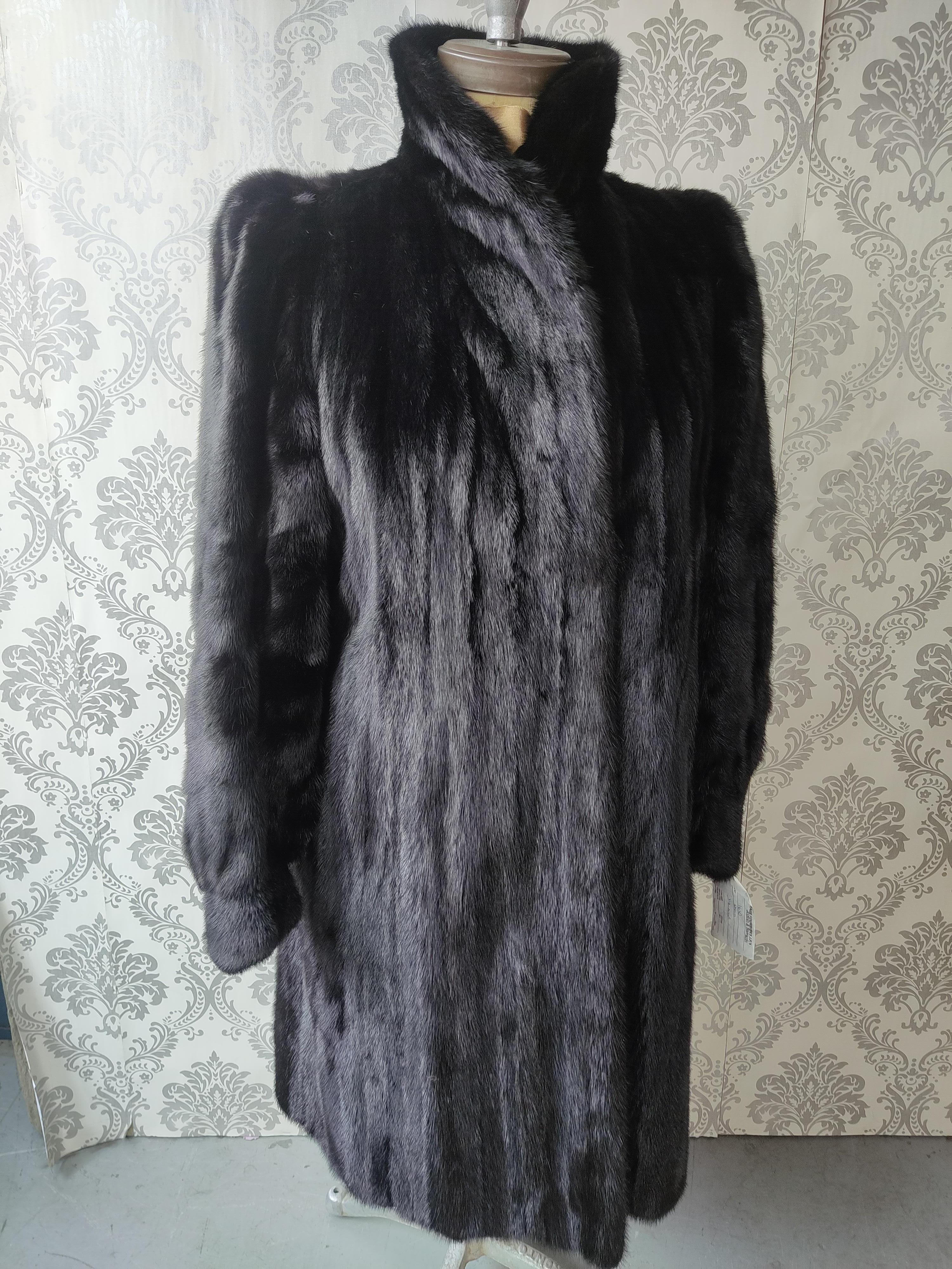 Brand New Christian Dior Black Mink Fur Swing Coat (Size 12-M) For Sale 7