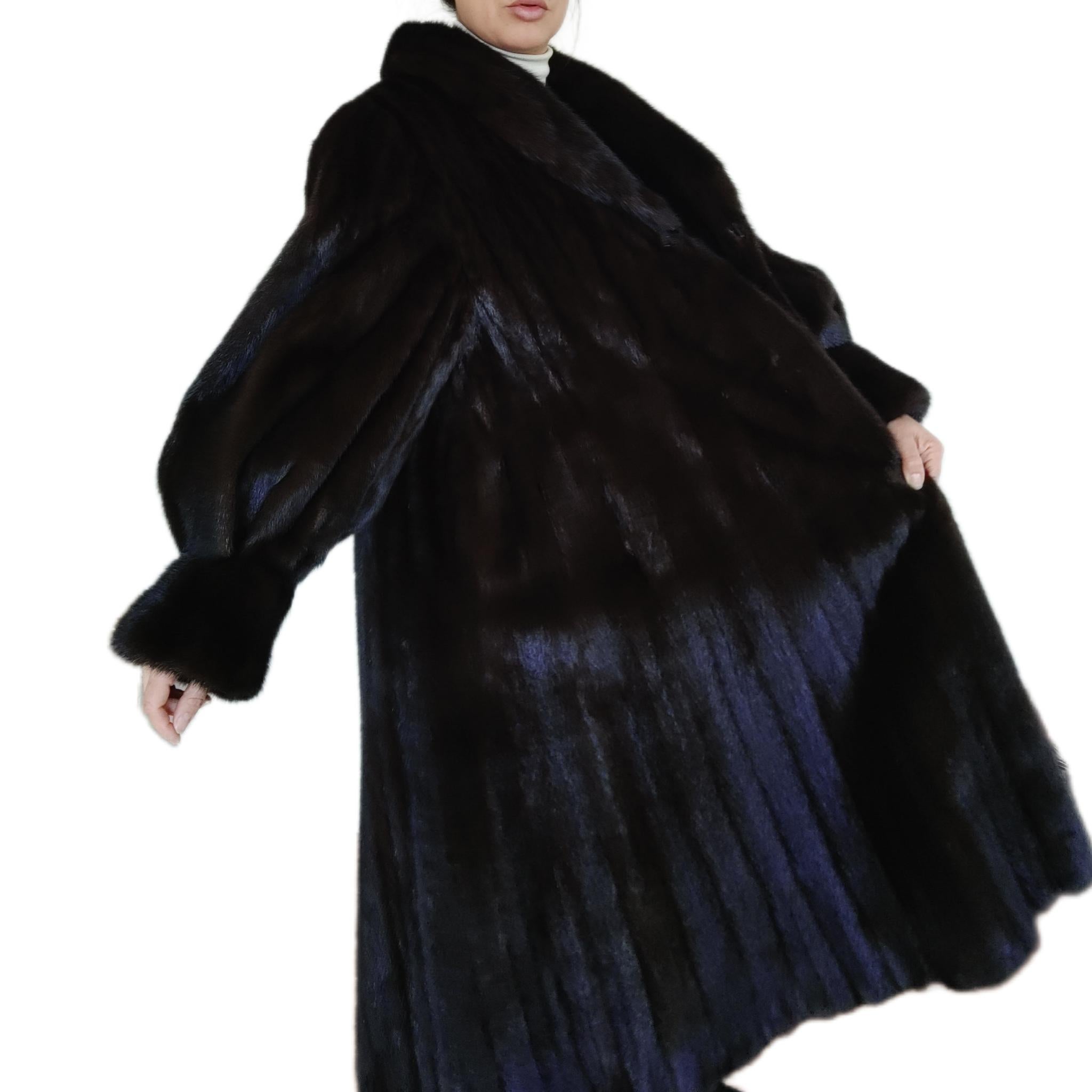 Brand New Christian Dior Black Mink Fur Swing Coat (Size XL 18-20) en vente 1