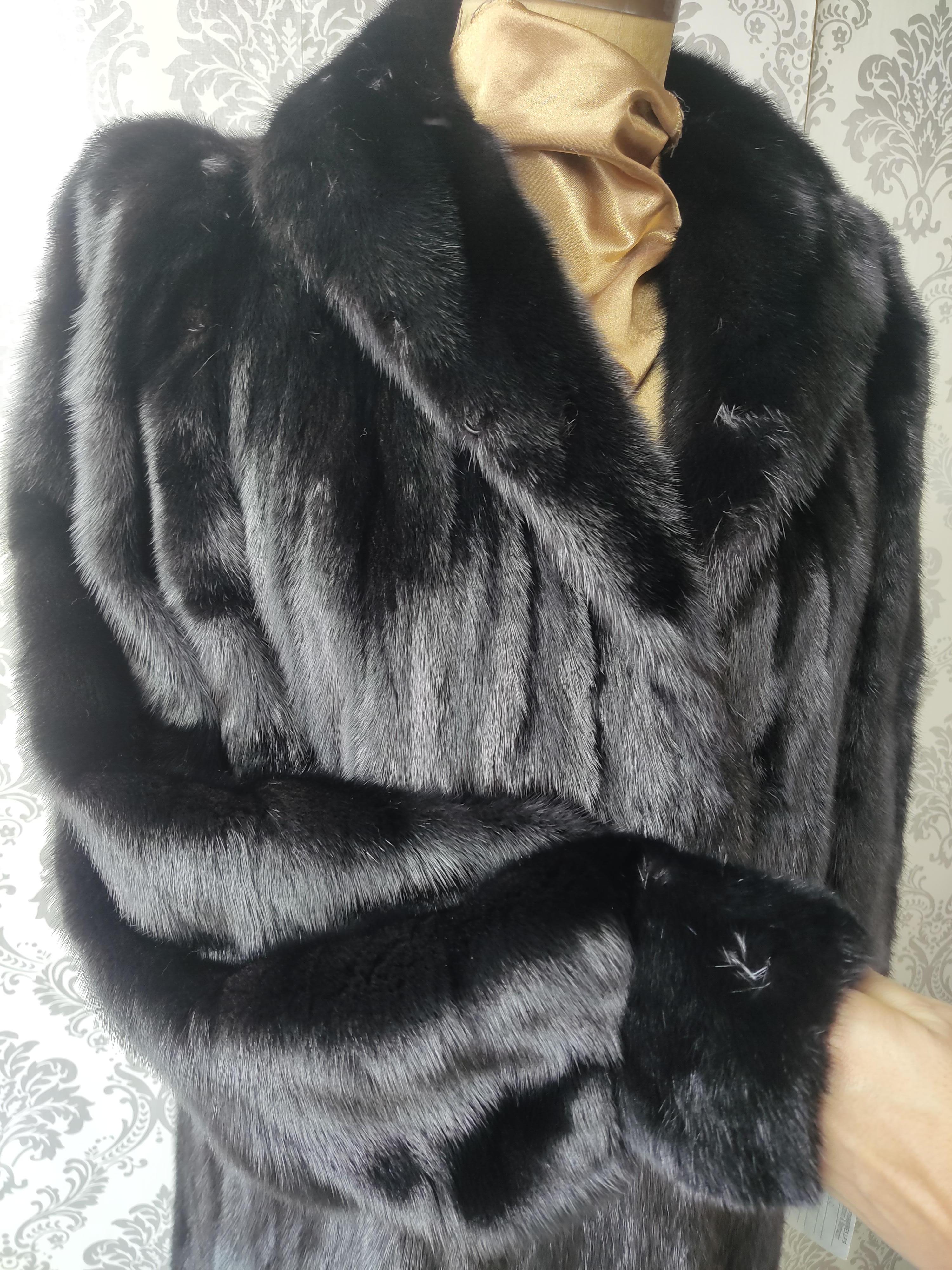 Brand New Christian Dior Black Mink Fur Swing Coat (Size 12-M) en vente 8