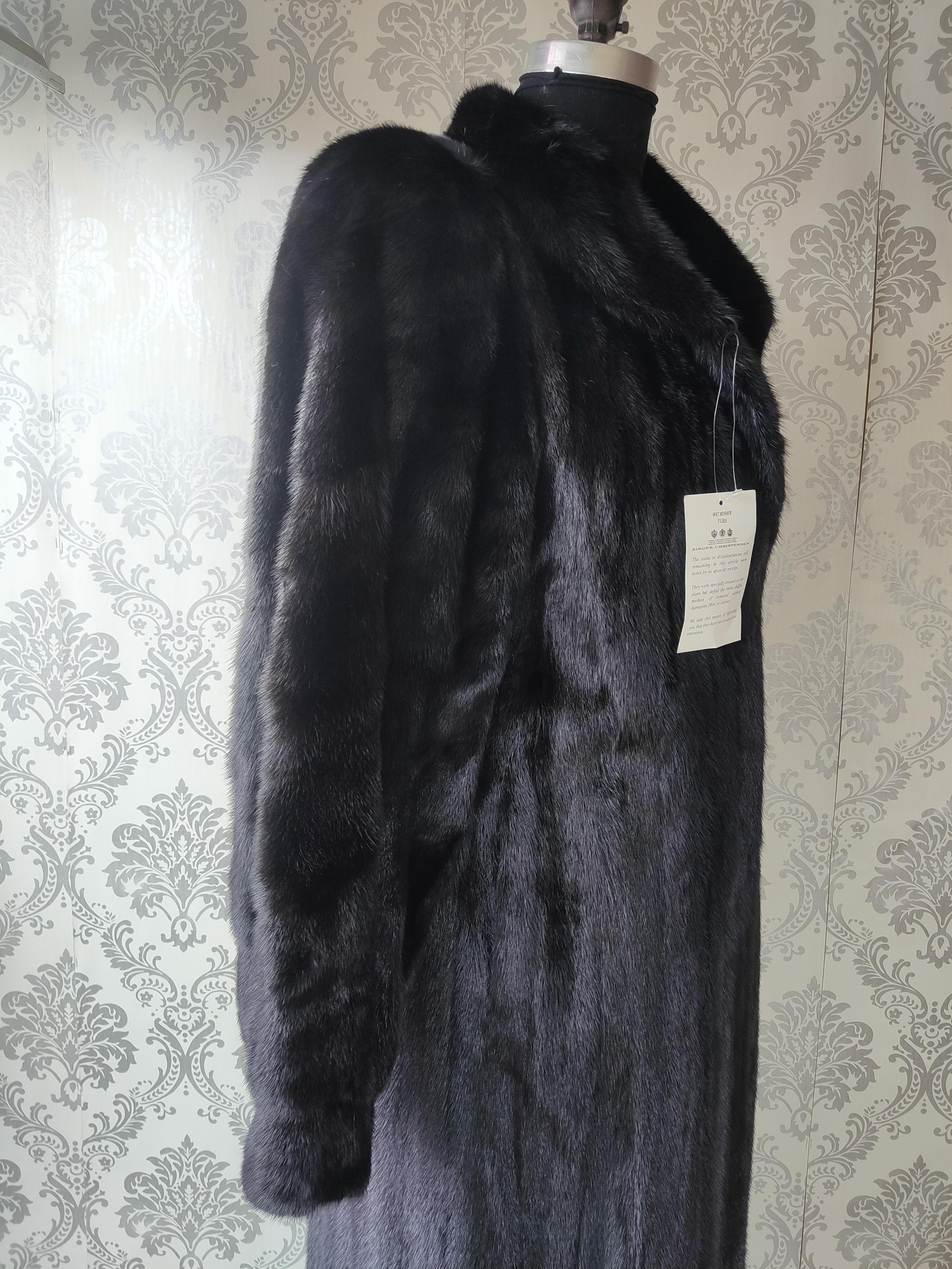 Brand New Christian Dior Black Mink Fur Swing Coat (Size 12-M) en vente 9