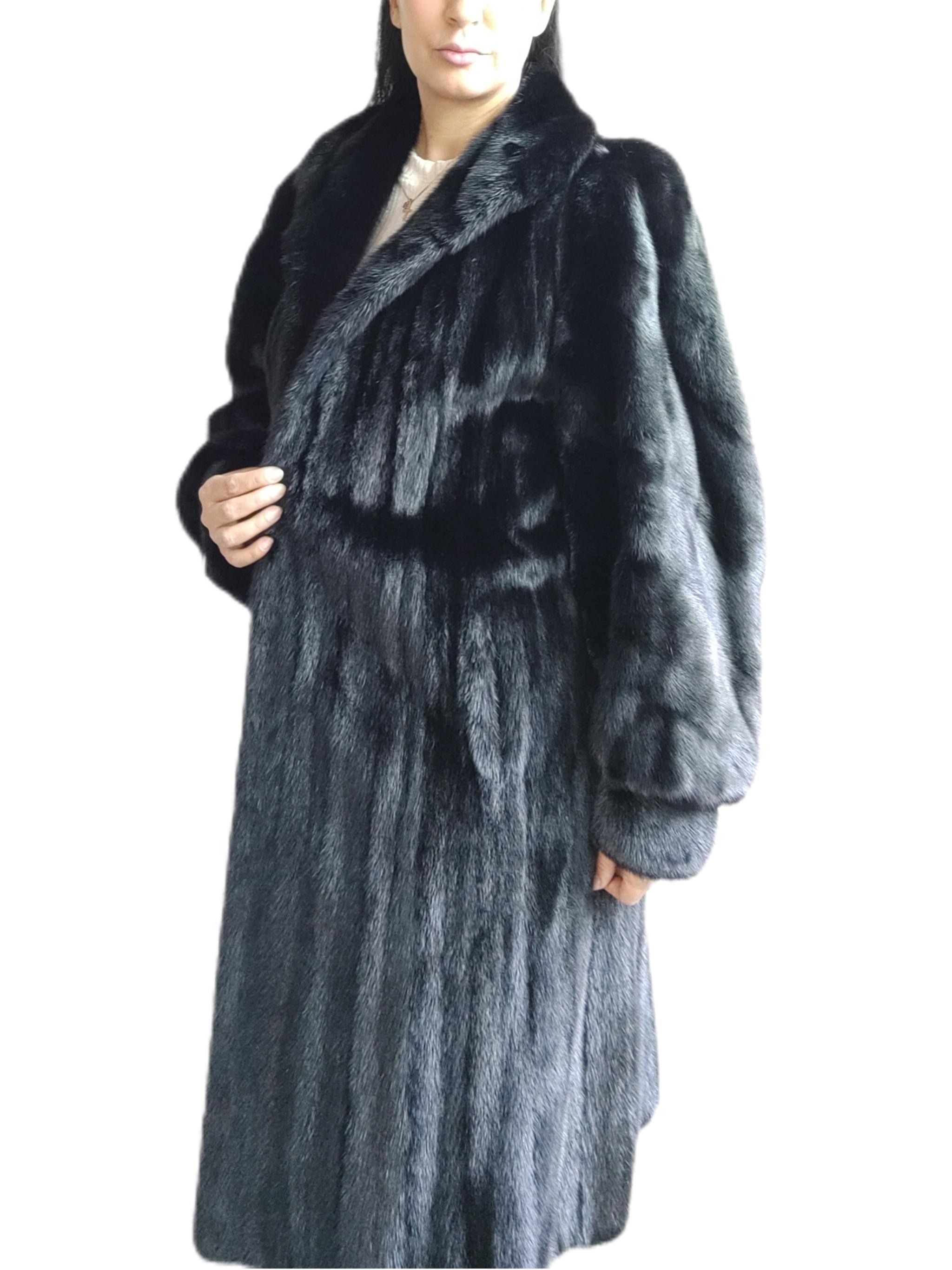 Brand New Christian Dior Black Mink Fur Swing Coat (Size 12-M) en vente 13